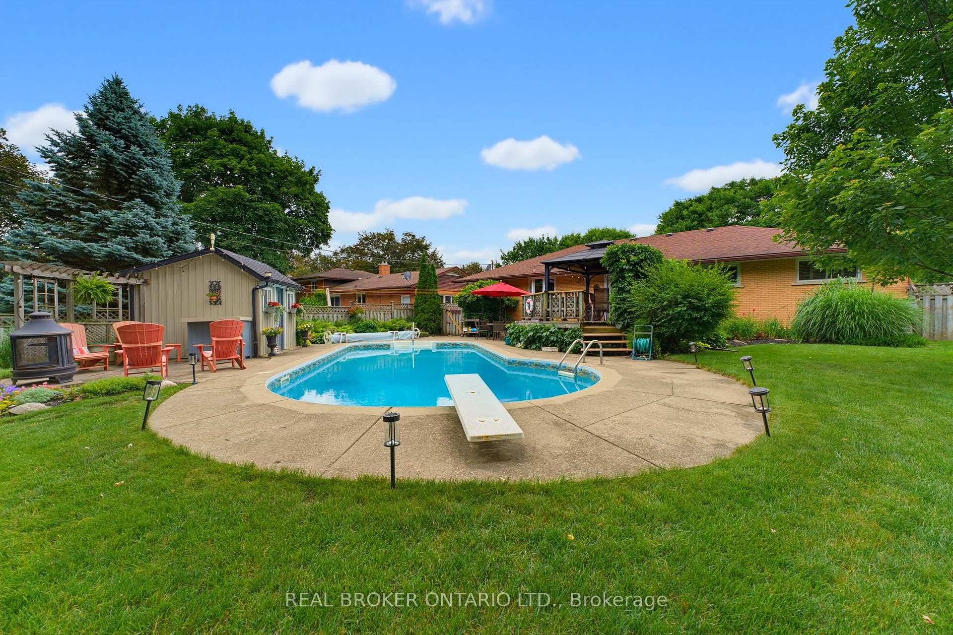 Photo 28 of 13 Bluebird Place, Woolwich, Elmira — HOMEH