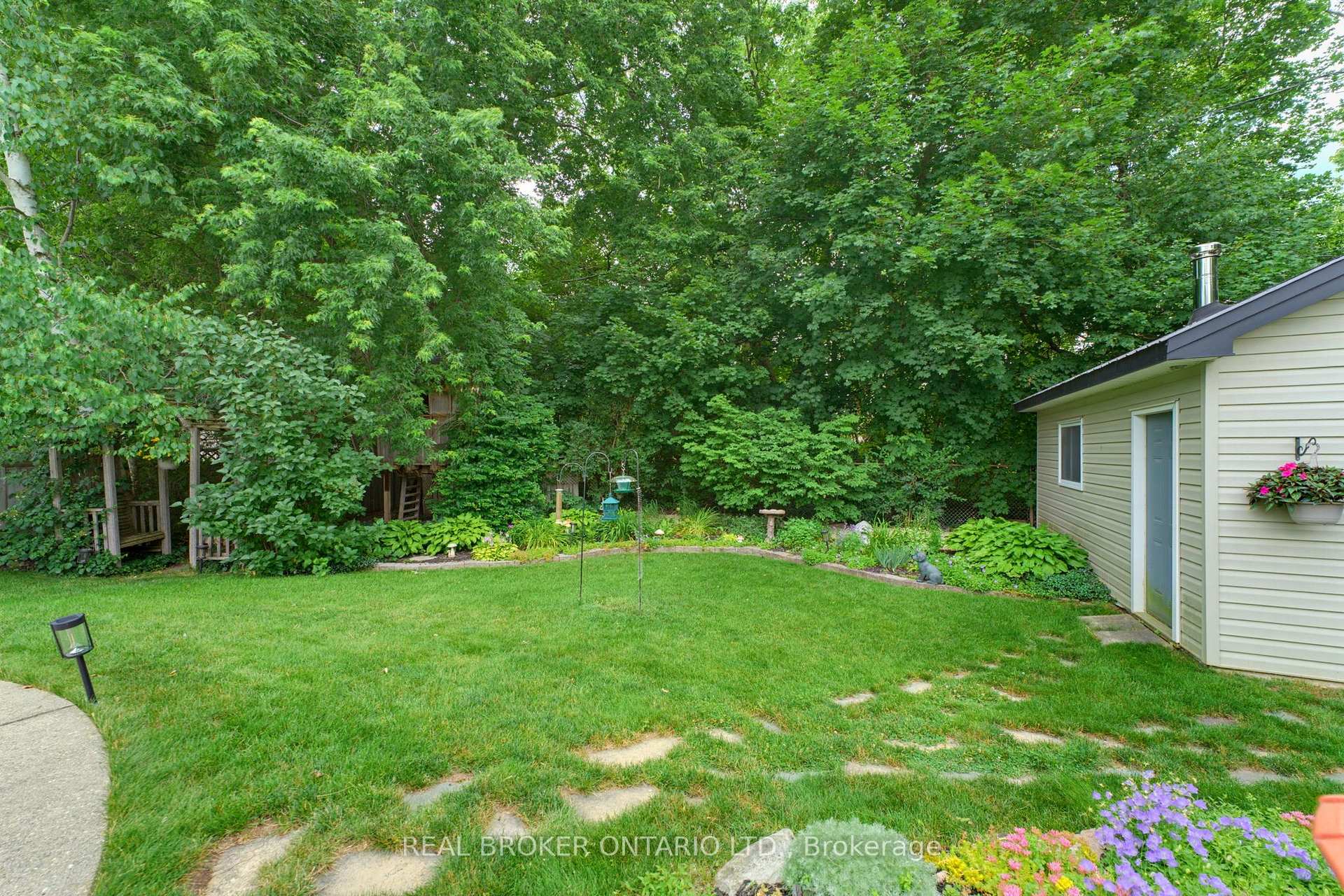 Photo 30 of 13 Bluebird Place, Woolwich, Elmira — HOMEH