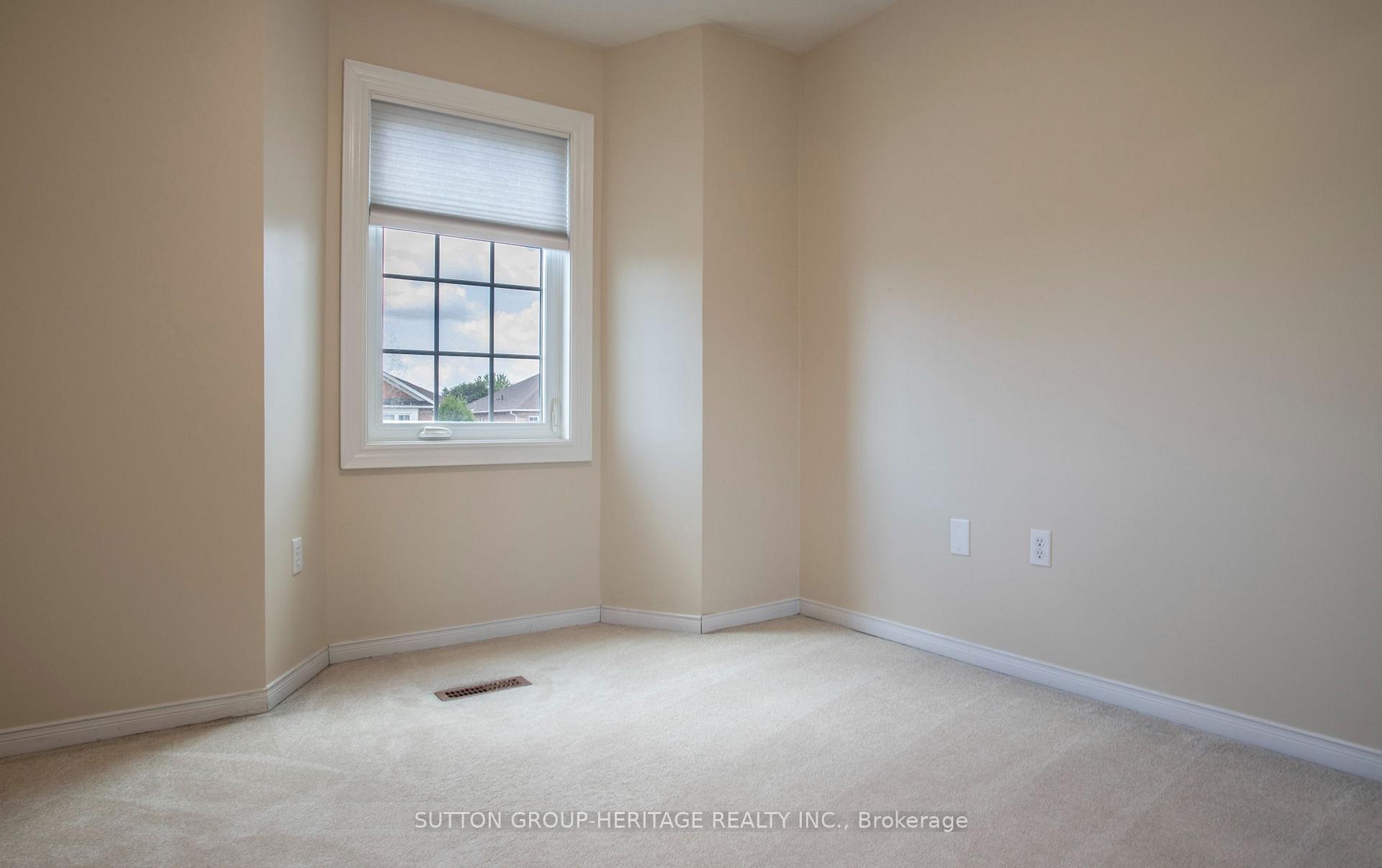 Photo 30 of 5 Davidson Street, Whitby, Williamsburg — HOMEH
