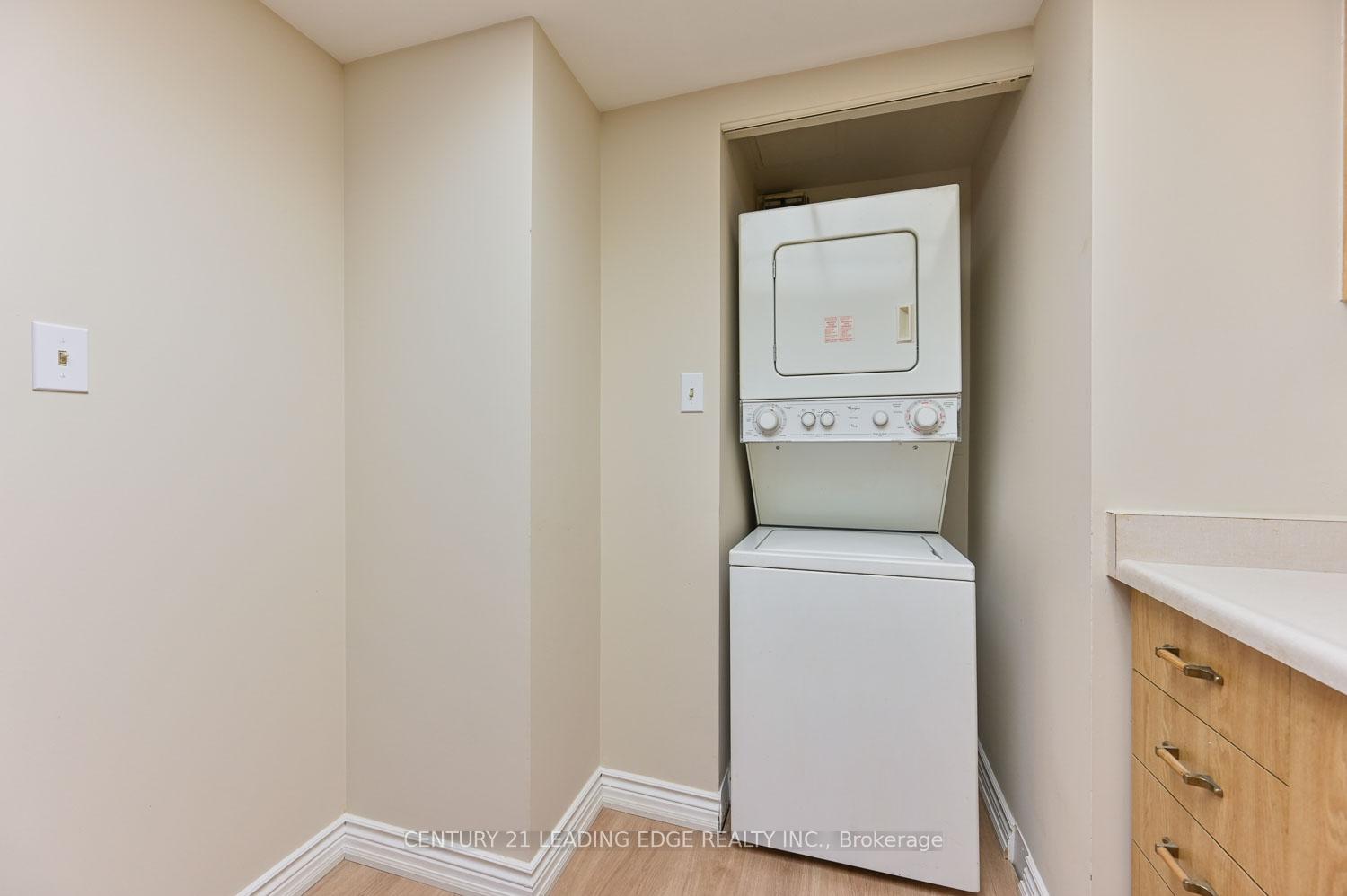 Photo 13 of Unit PH2, 100 Anna Russell Way, Markham, Unionville — HOMEH