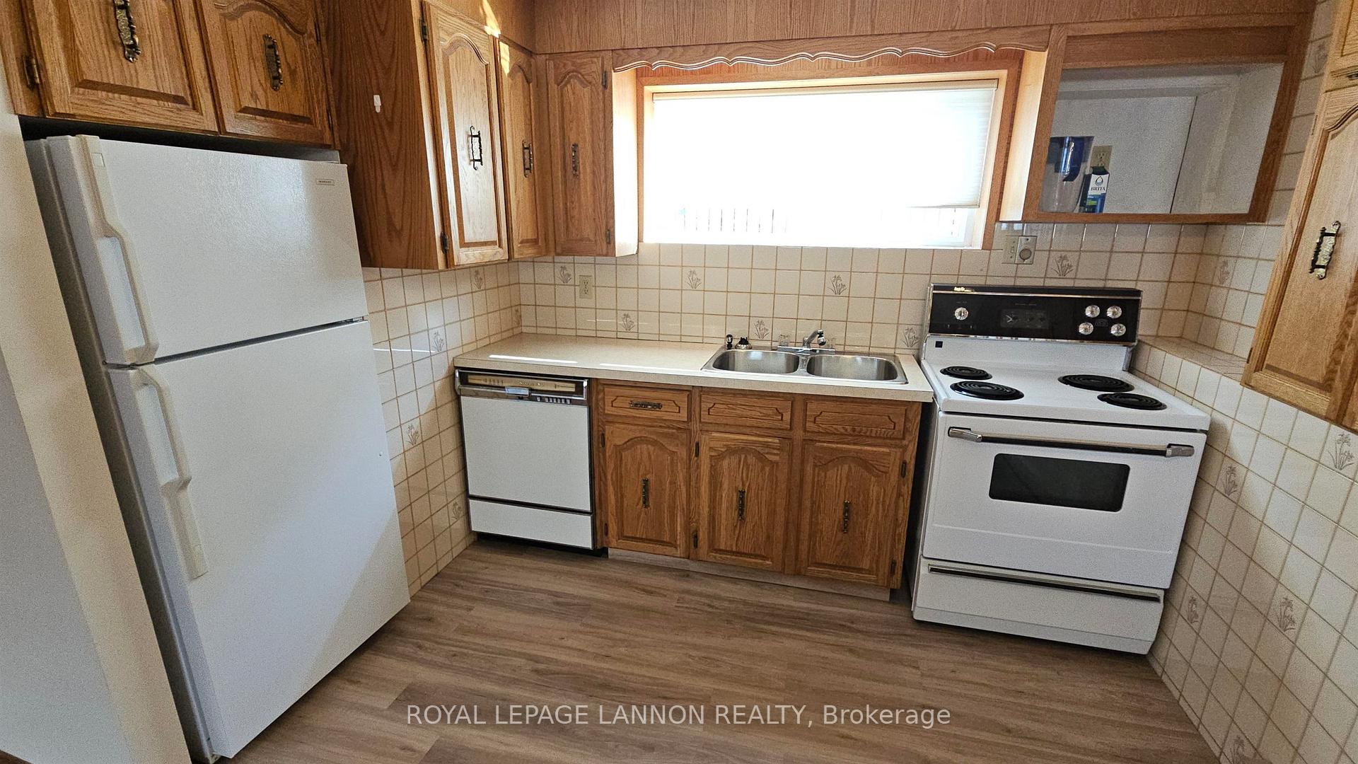 Photo 11 of 116 Ruttan Street, Thunder Bay, Shuniah — HOMEH