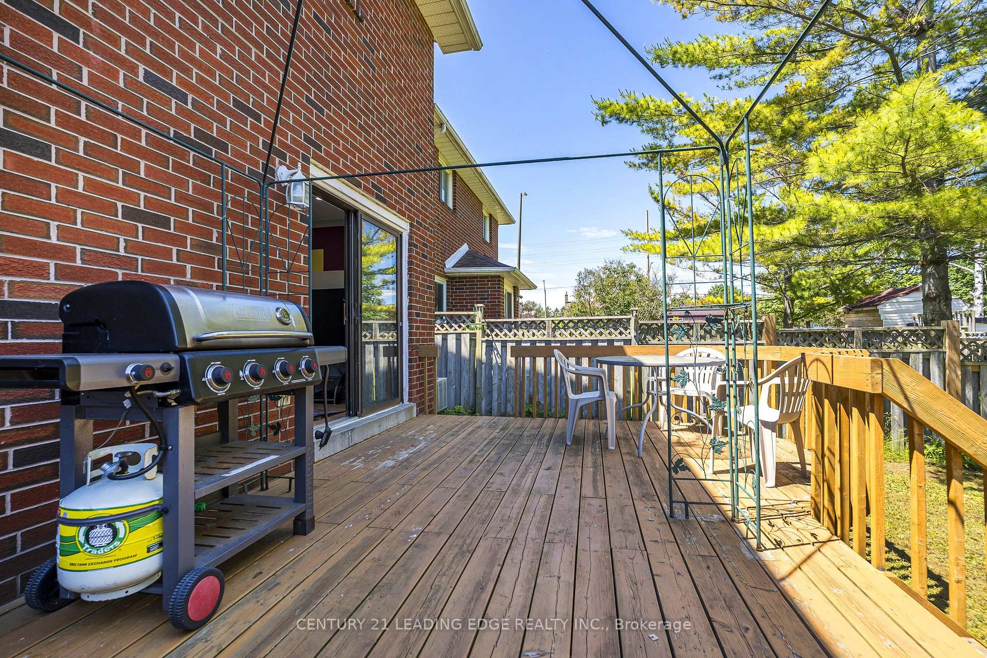 Photo 38 of 42 Hewitt Crescent, Ajax, South East — HOMEH