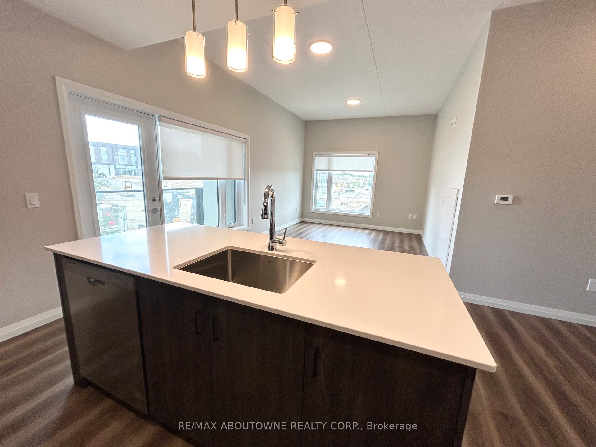 Photo 8 of Unit 117, 28 Westhill Drive, Waterloo, Westvale — HOMEH