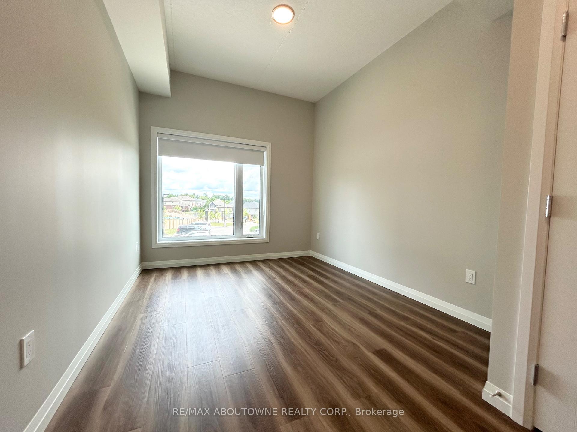 Photo 12 of Unit 117, 28 Westhill Drive, Waterloo, Westvale — HOMEH