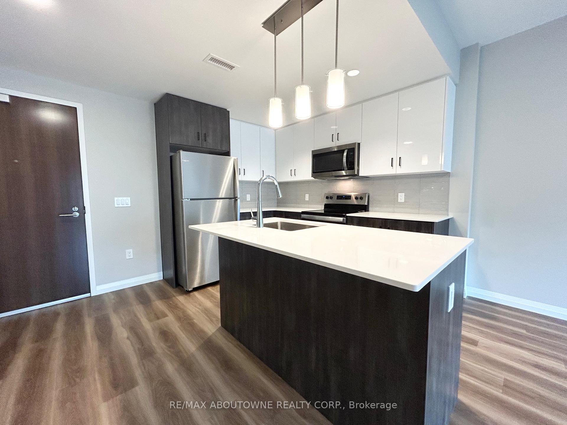 Photo 3 of Unit 315, 28 Westhill Drive, Waterloo, Westvale — HOMEH
