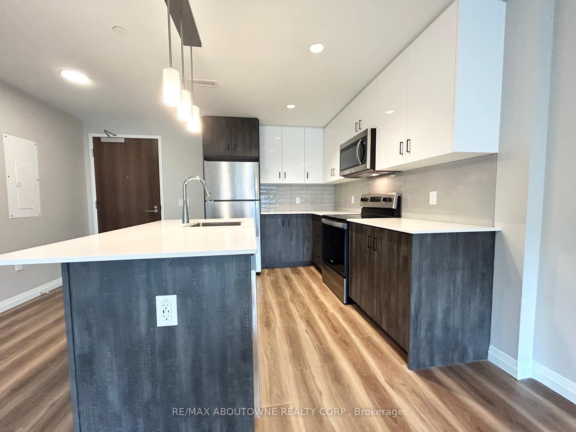 Photo 4 of Unit 315, 28 Westhill Drive, Waterloo, Westvale — HOMEH