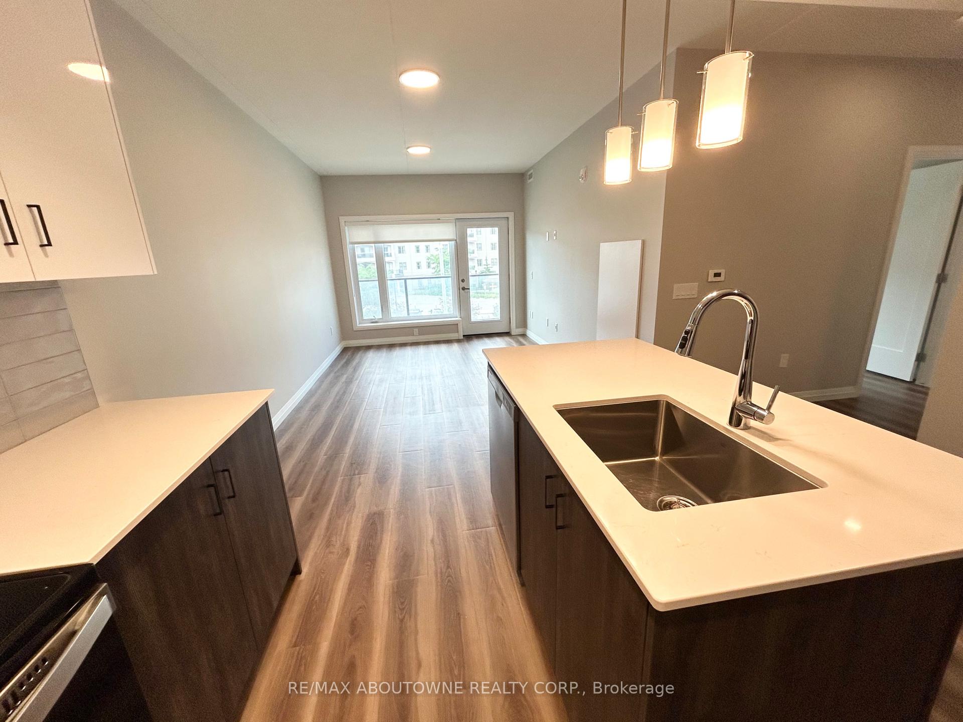 Photo 6 of Unit 315, 28 Westhill Drive, Waterloo, Westvale — HOMEH