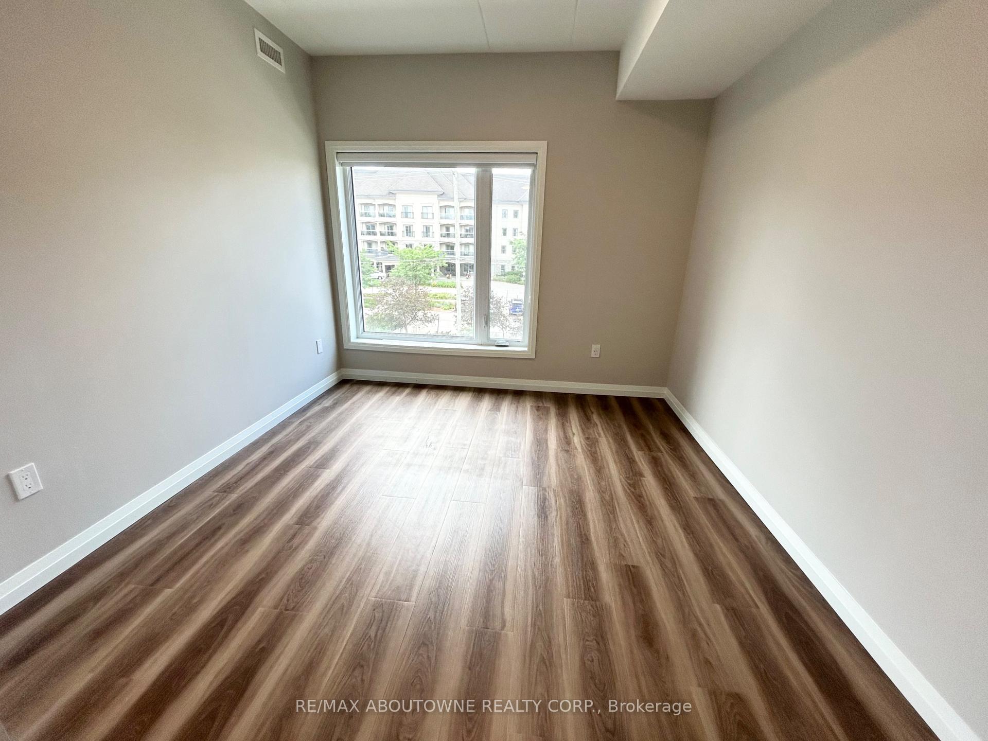 Photo 10 of Unit 315, 28 Westhill Drive, Waterloo, Westvale — HOMEH