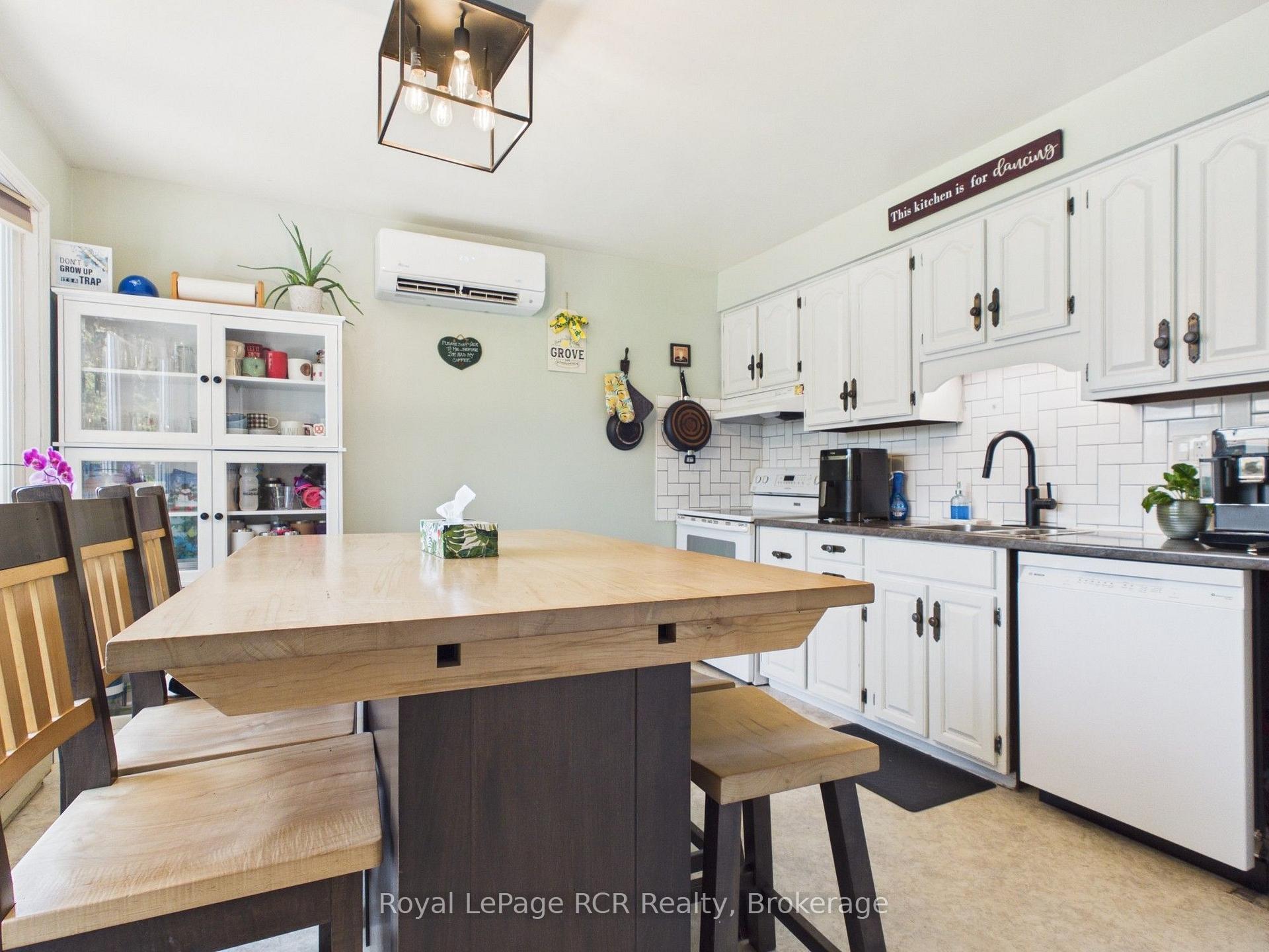 Photo 8 of 892 Brownell Drive, Kincardine — HOMEH