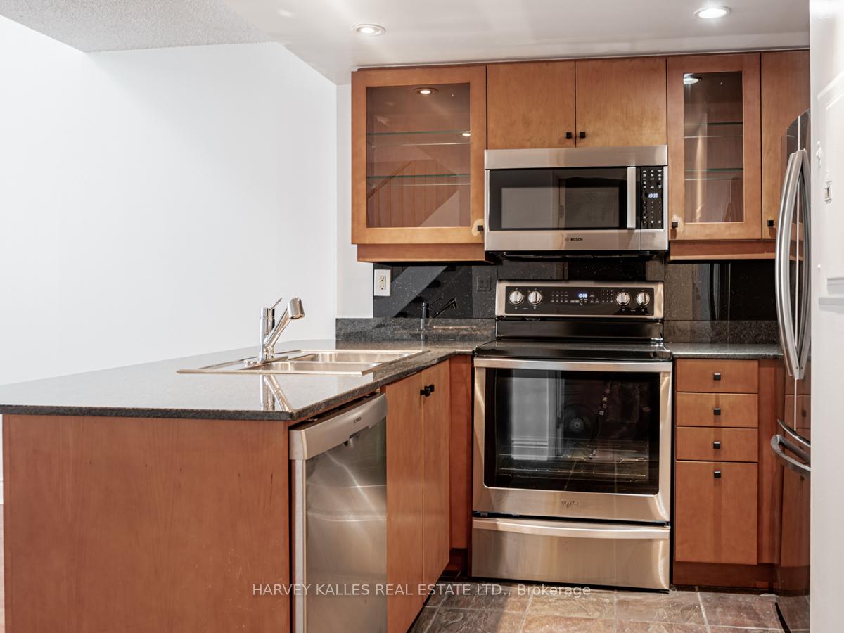 Photo 4 of Unit 708, 80 Cumberland Street, Toronto, The Annex — HOMEH