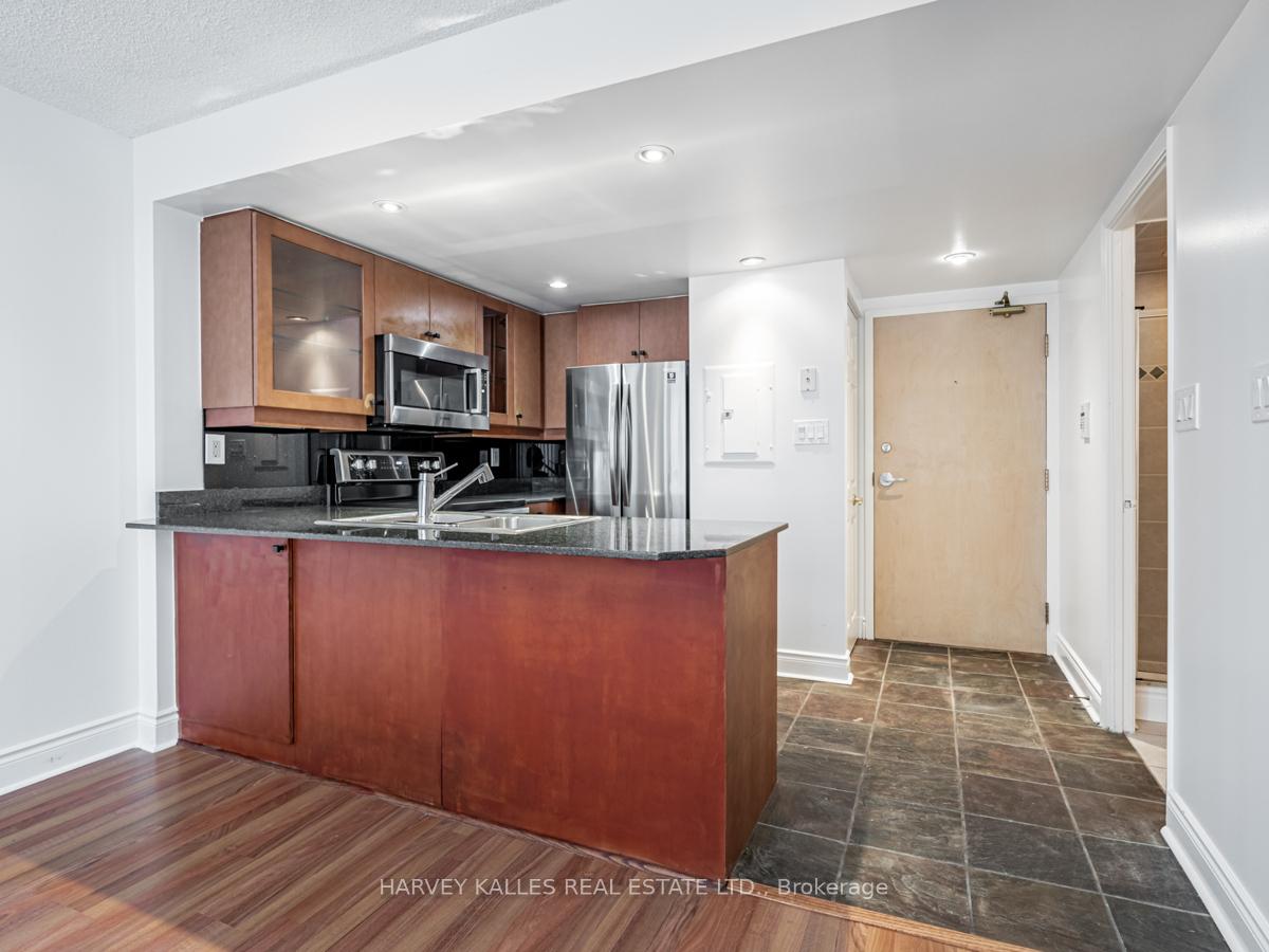 Photo 6 of Unit 708, 80 Cumberland Street, Toronto, The Annex — HOMEH