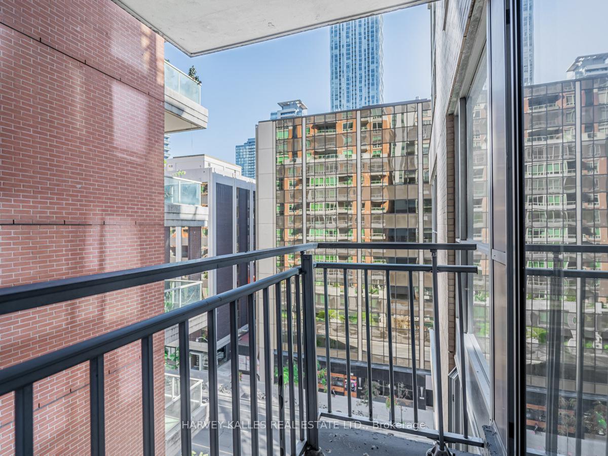 Photo 23 of Unit 708, 80 Cumberland Street, Toronto, The Annex — HOMEH