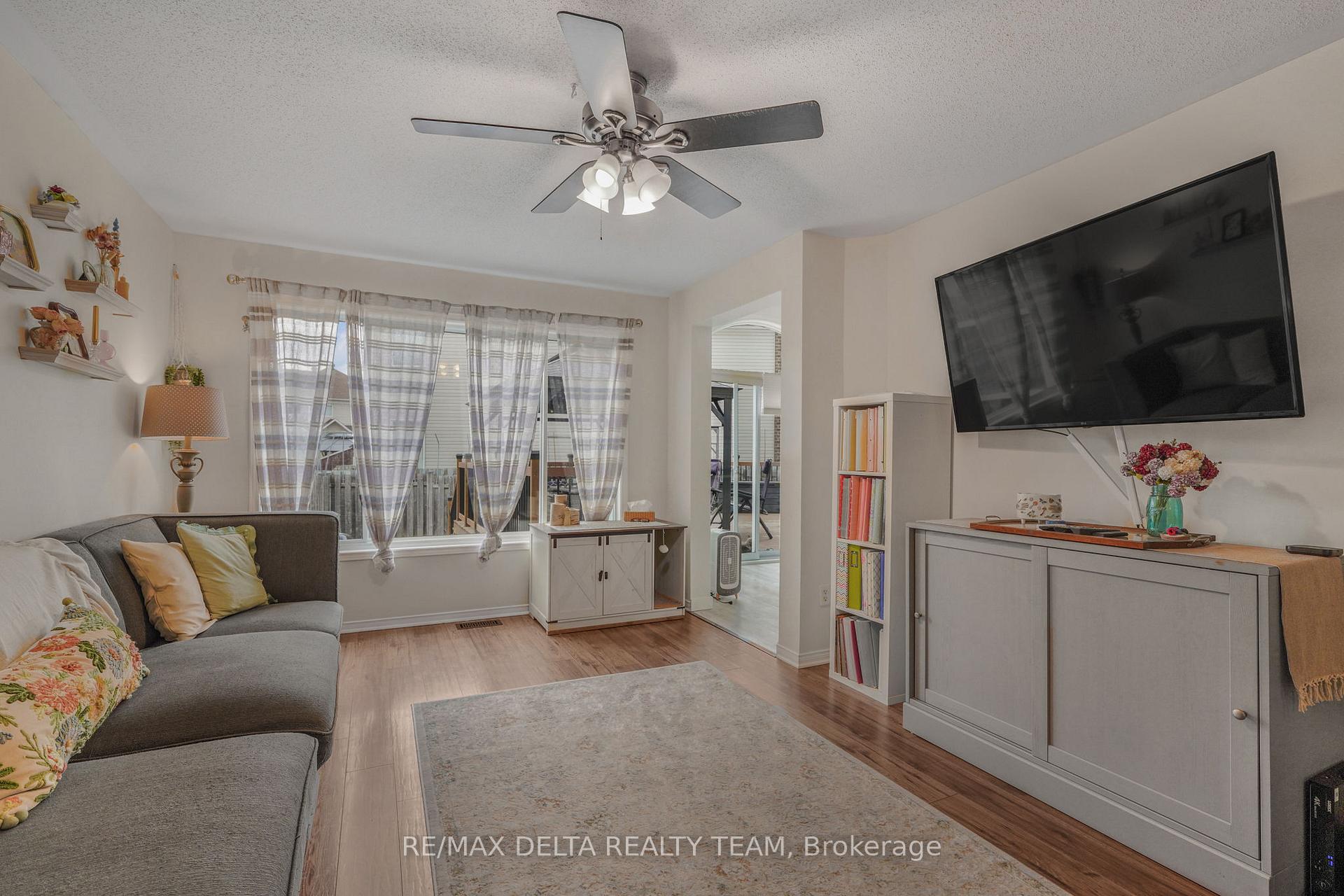 Photo 12 of 540 Chardonnay Drive, Ottawa, Avalon East — HOMEH