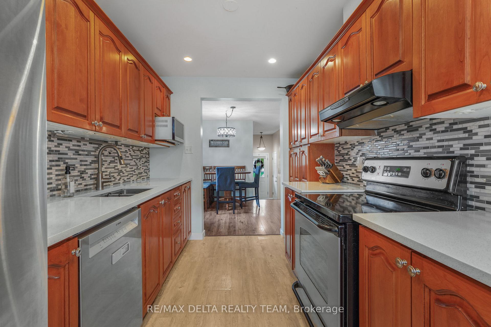 Photo 16 of 540 Chardonnay Drive, Ottawa, Avalon East — HOMEH