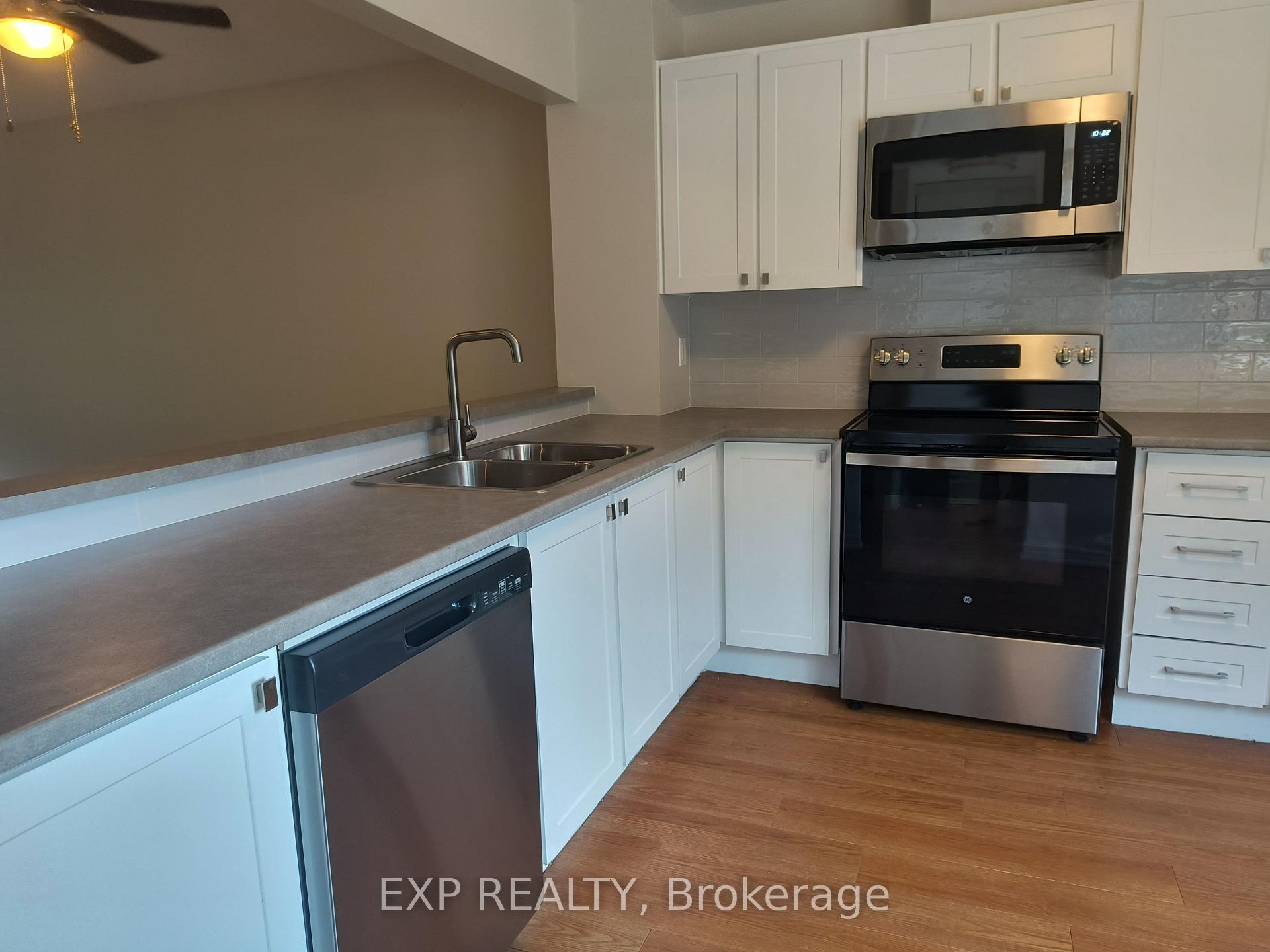 Photo 2 of Unit 004, 1310 Richmond Road, Ottawa, Lincoln Heights — HOMEH