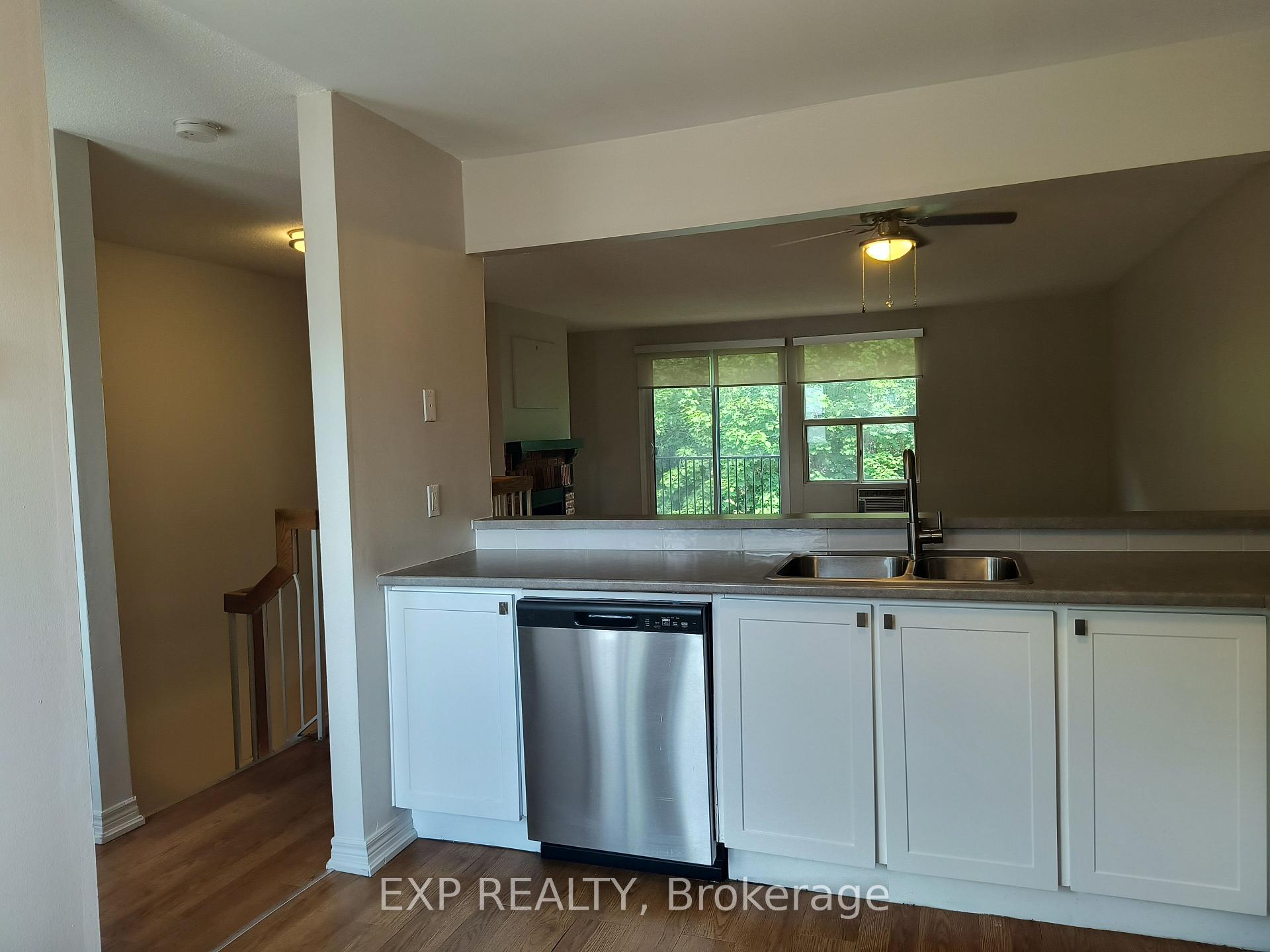 Photo 5 of Unit 004, 1310 Richmond Road, Ottawa, Lincoln Heights — HOMEH