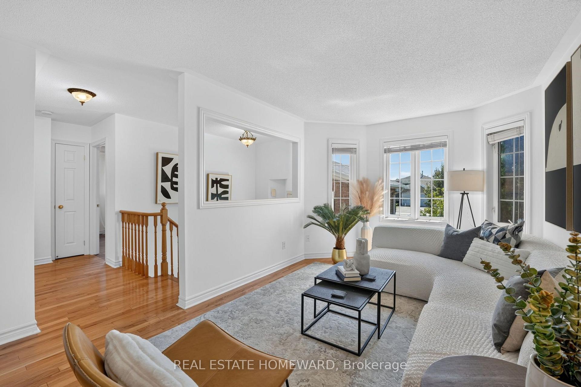 Photo 11 of 26 Nicole Marie Avenue, Barrie, East Bayfield — HOMEH