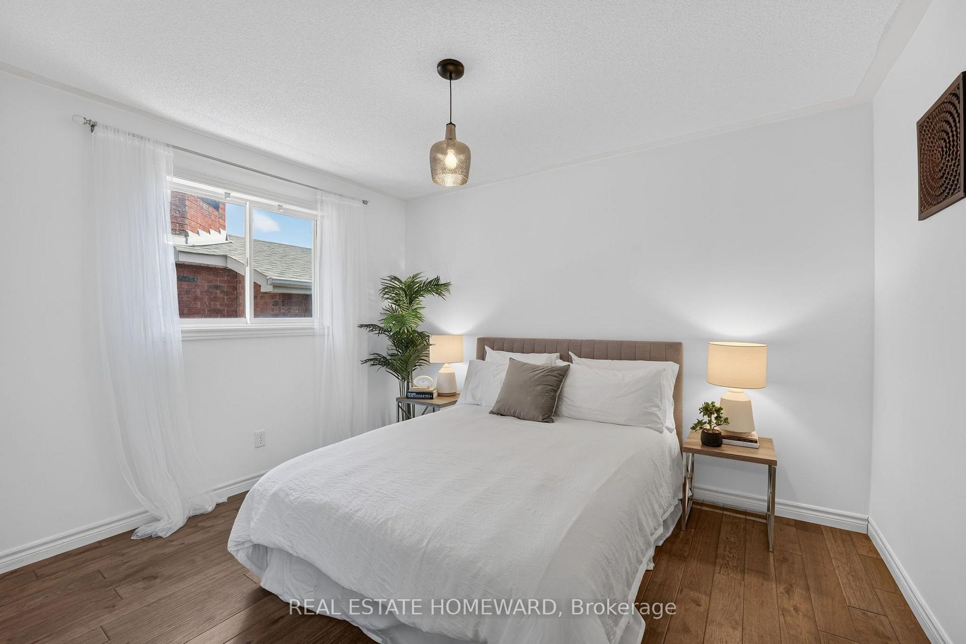 Photo 42 of 26 Nicole Marie Avenue, Barrie, East Bayfield — HOMEH