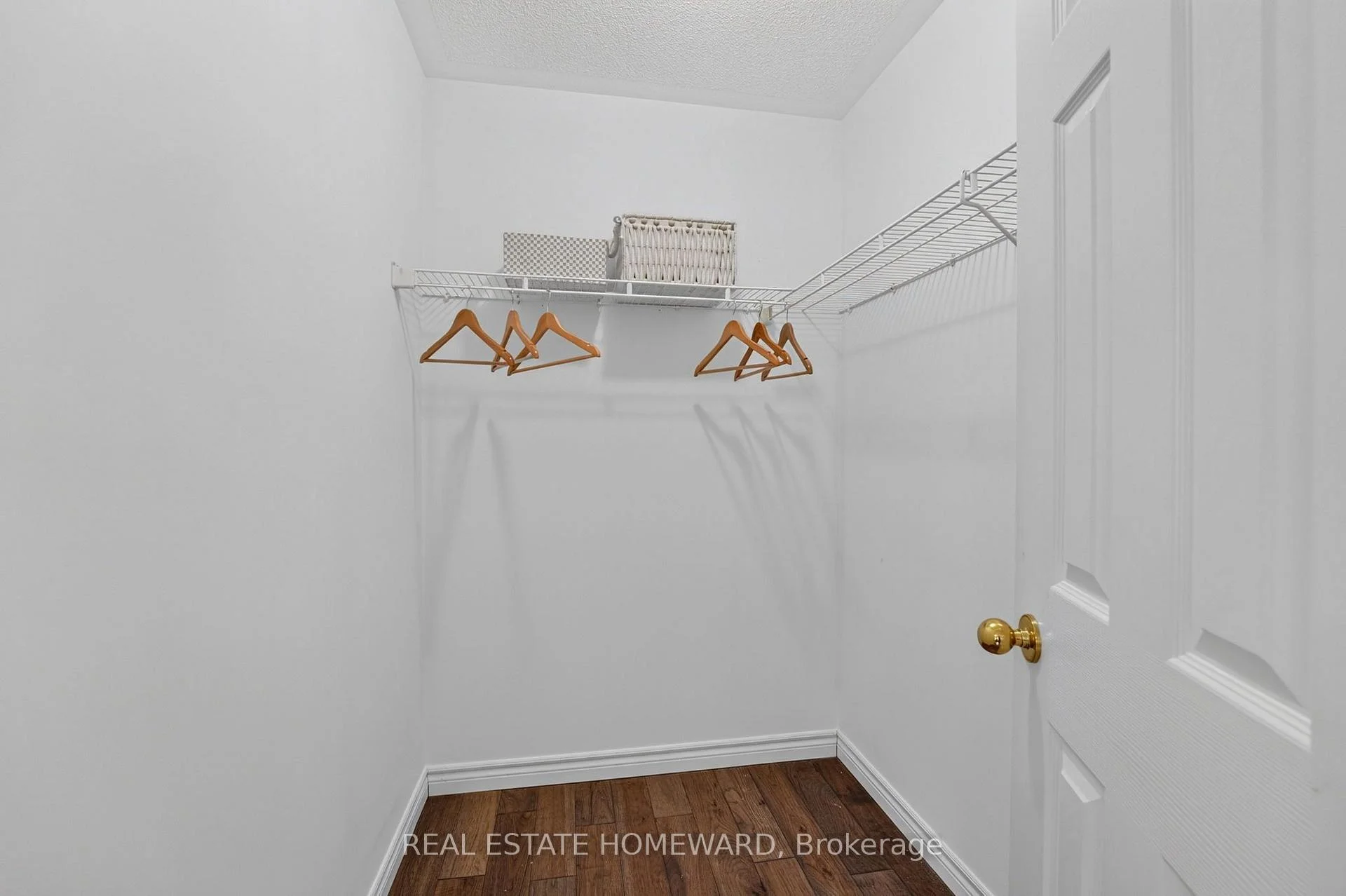 Photo 33 of 26 Nicole Marie Avenue, Barrie, East Bayfield — HOMEH