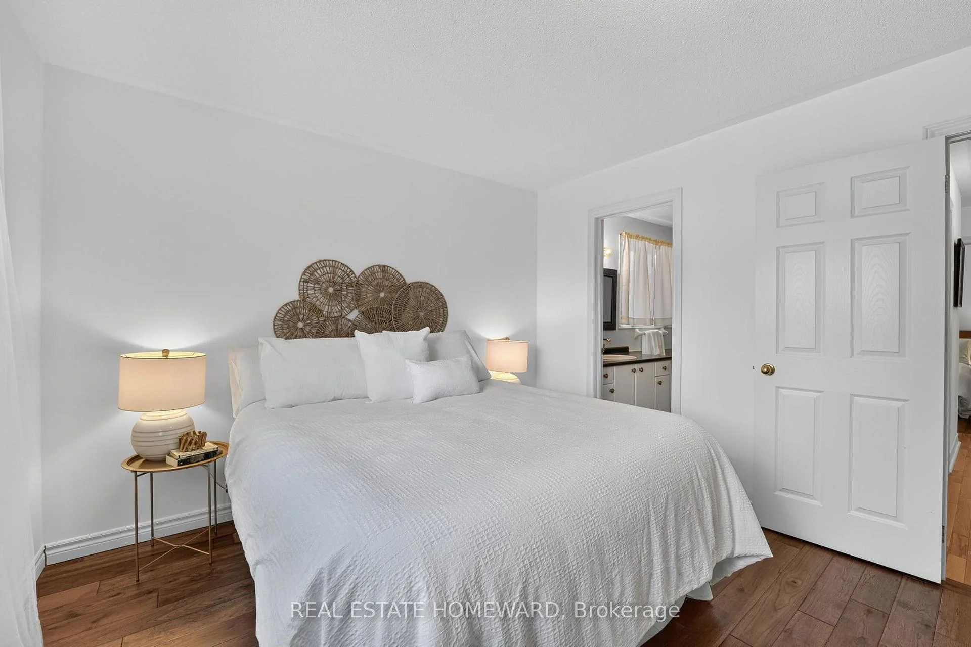 Photo 39 of 26 Nicole Marie Avenue, Barrie, East Bayfield — HOMEH
