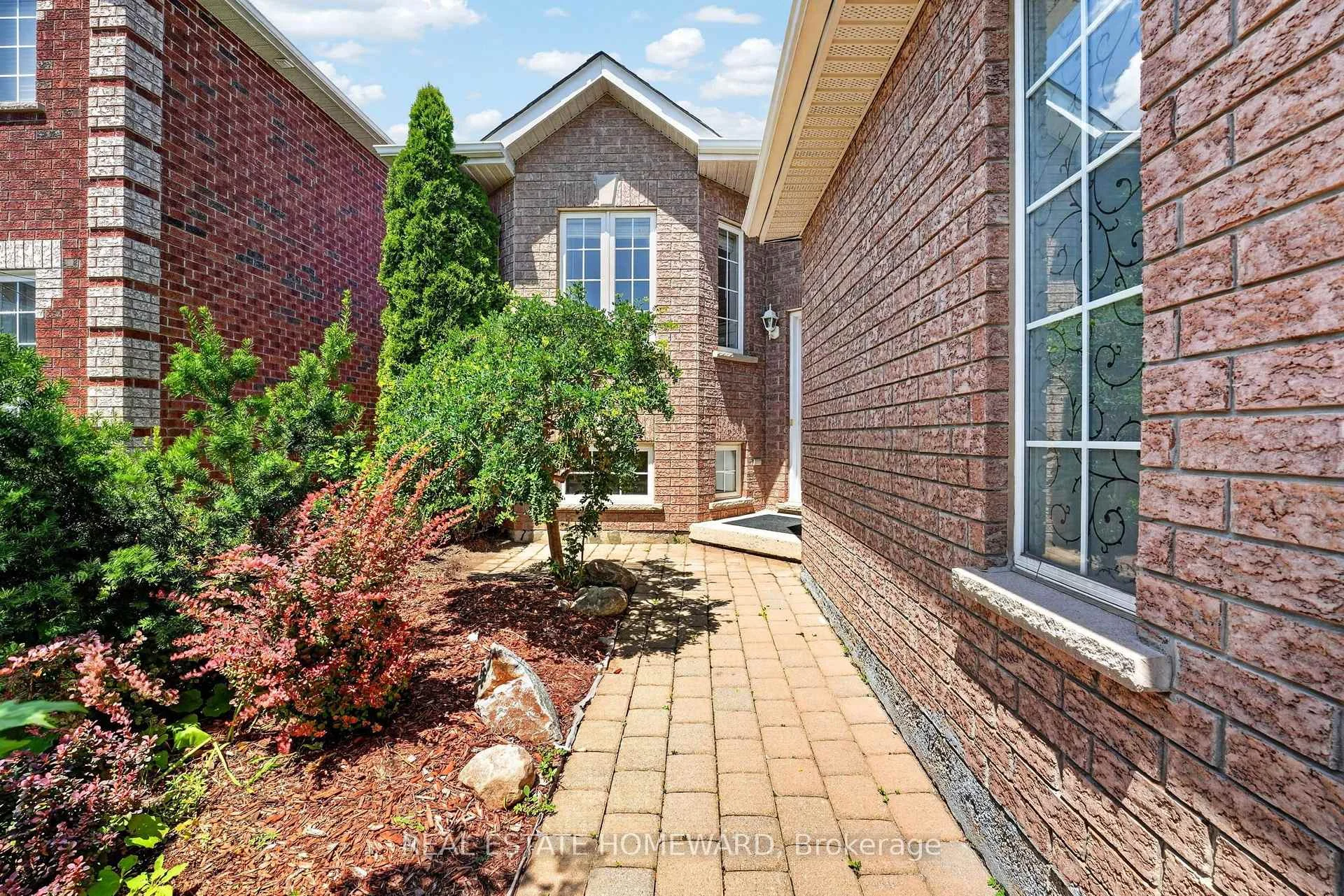 Photo 77 of 26 Nicole Marie Avenue, Barrie, East Bayfield — HOMEH
