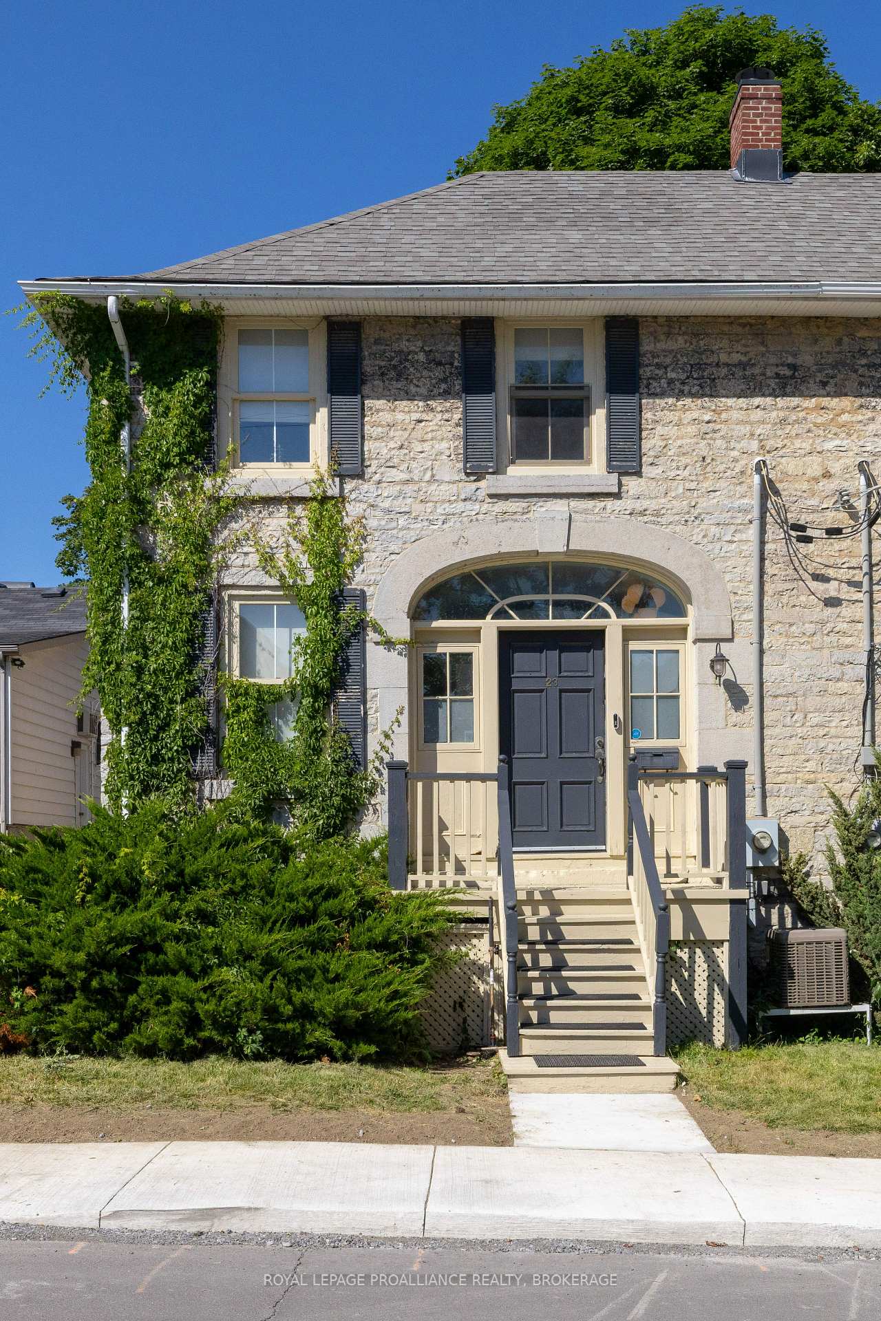 Photo 2 of 23 Earl Street, Kingston, Central City East — HOMEH