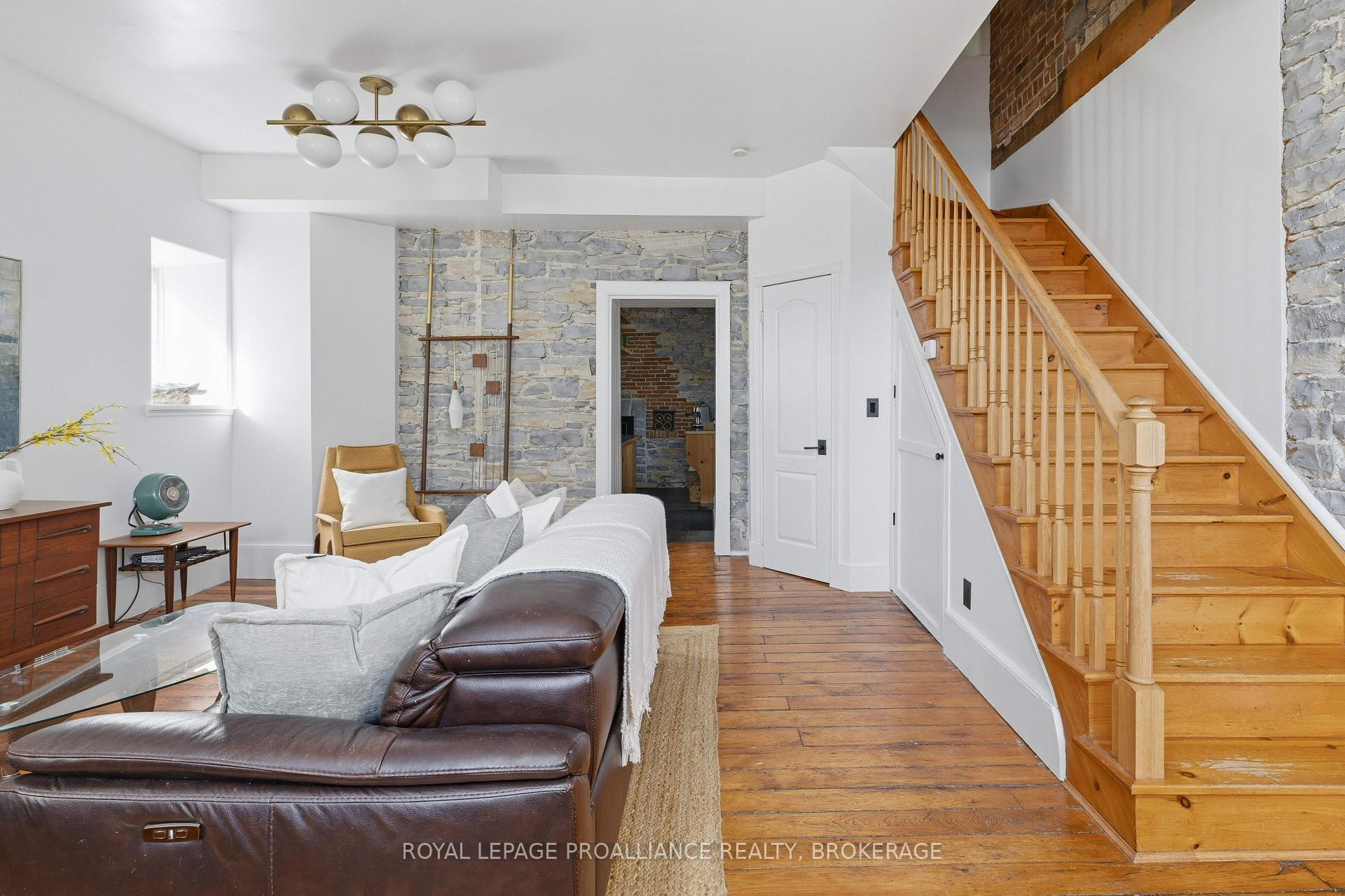 Photo 7 of 23 Earl Street, Kingston, Central City East — HOMEH