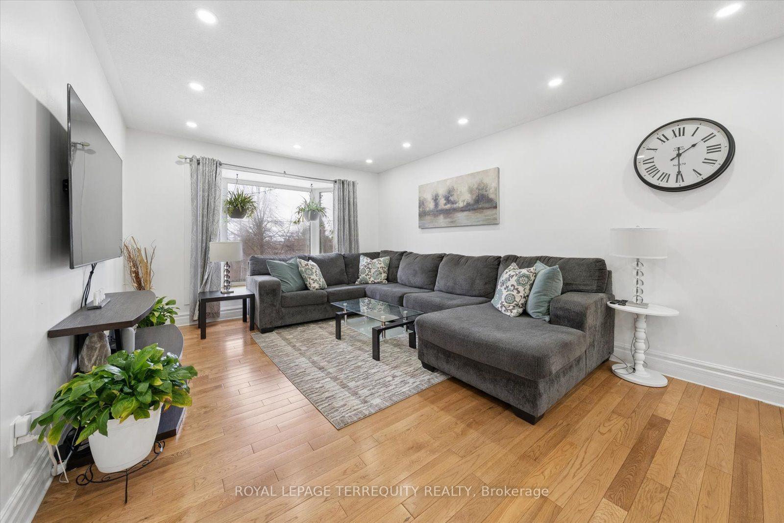 Photo 4 of 39 Baldwin Lane, Barrie, Allandale Heights — HOMEH