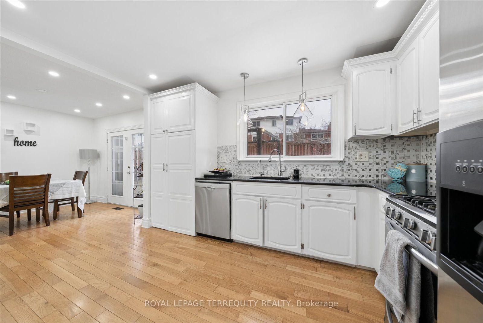Photo 9 of 39 Baldwin Lane, Barrie, Allandale Heights — HOMEH