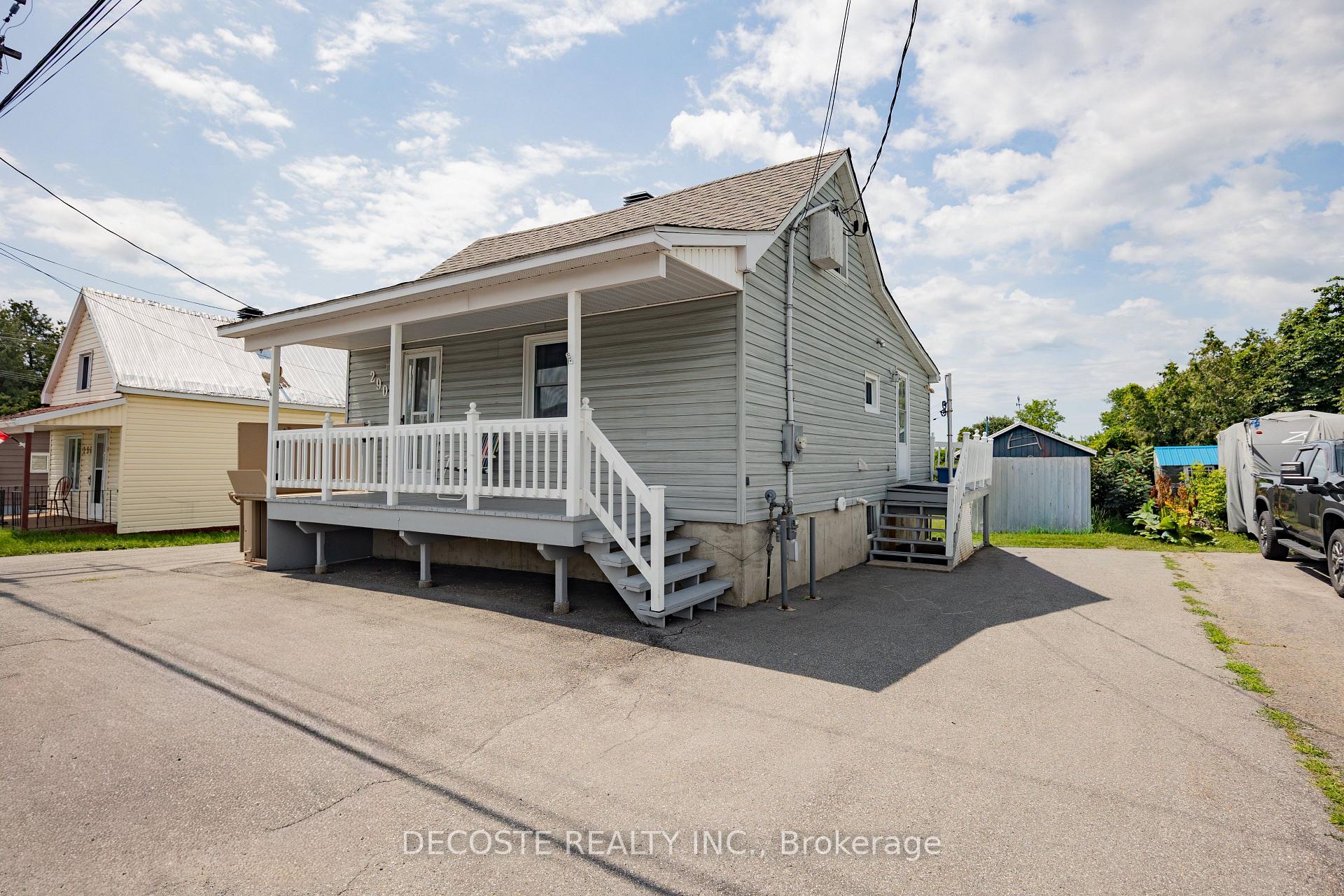 Photo 3 of 290 East Boundary Road, North Glengarry, Alexandria — HOMEH