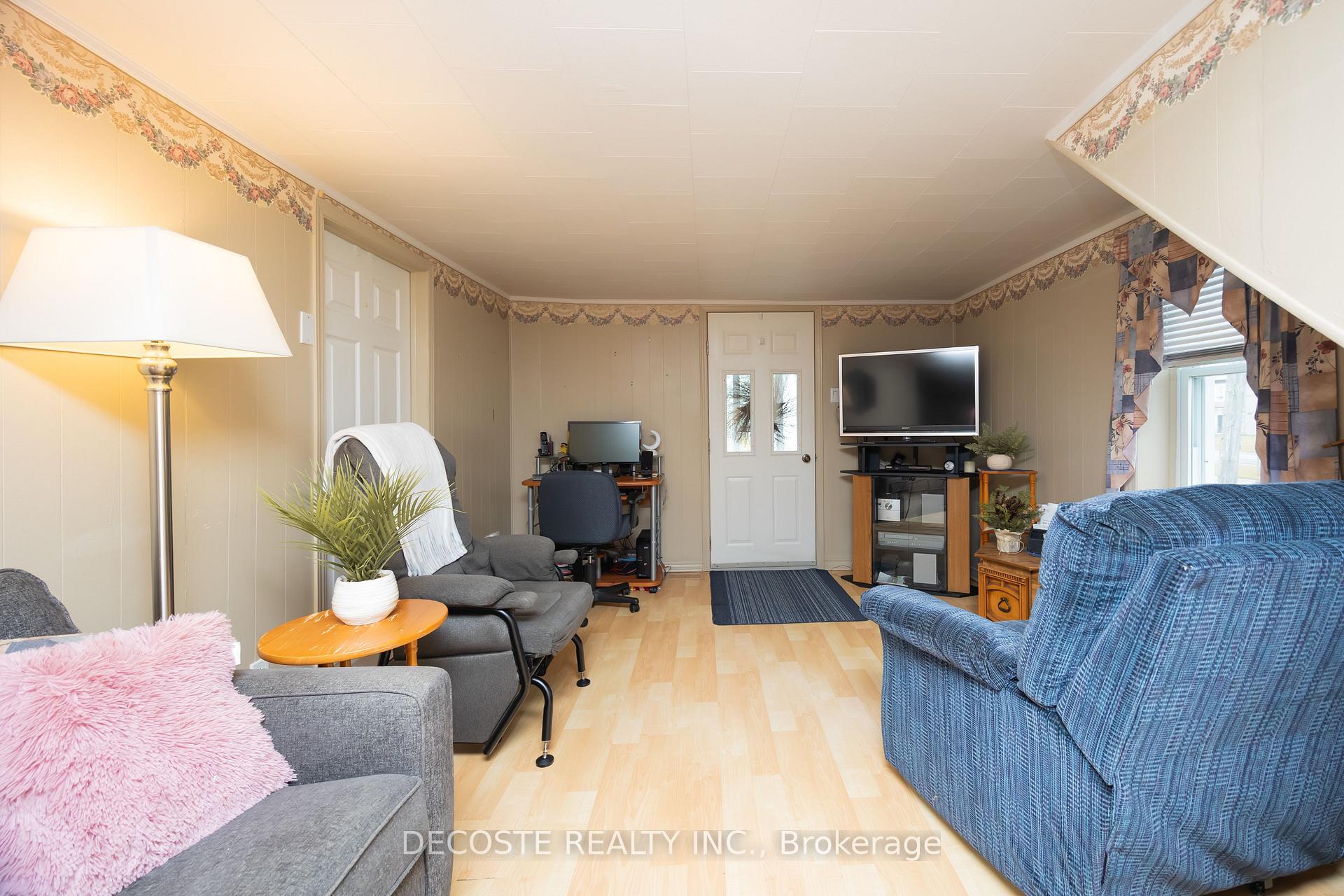 Photo 11 of 290 East Boundary Road, North Glengarry, Alexandria — HOMEH