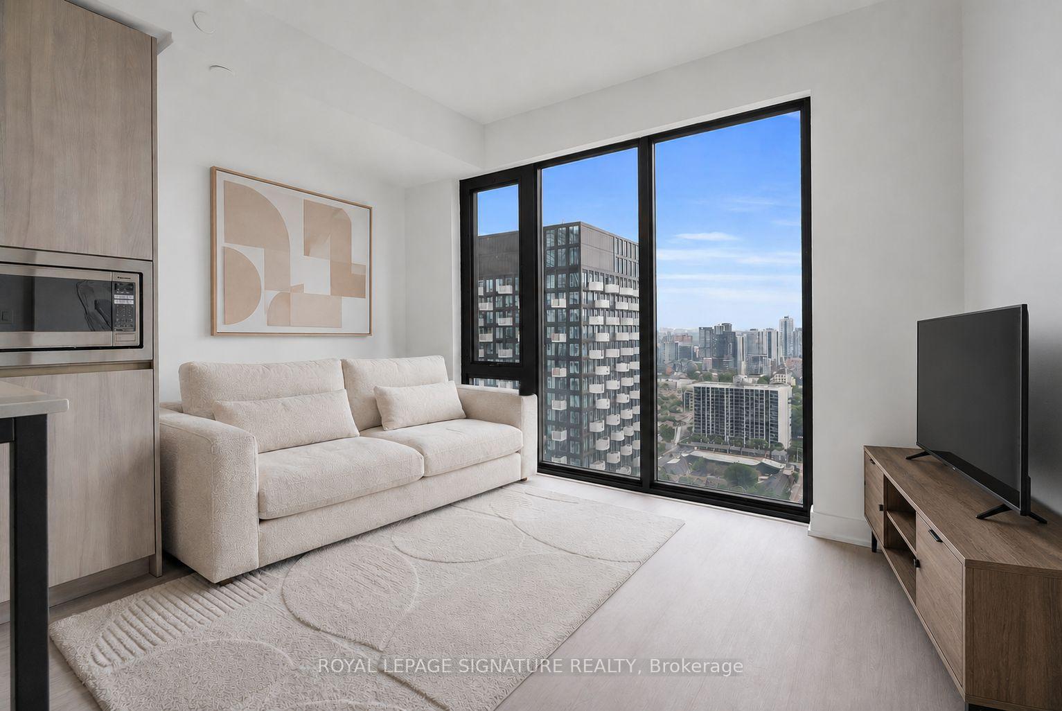 Photo 3 of Unit 3006, 47 Mutual Street, Toronto, Church-Yonge Corridor — HOMEH