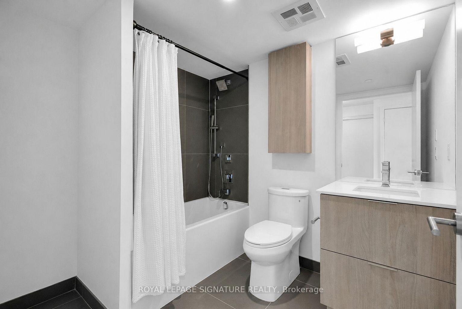 Photo 6 of Unit 3006, 47 Mutual Street, Toronto, Church-Yonge Corridor — HOMEH