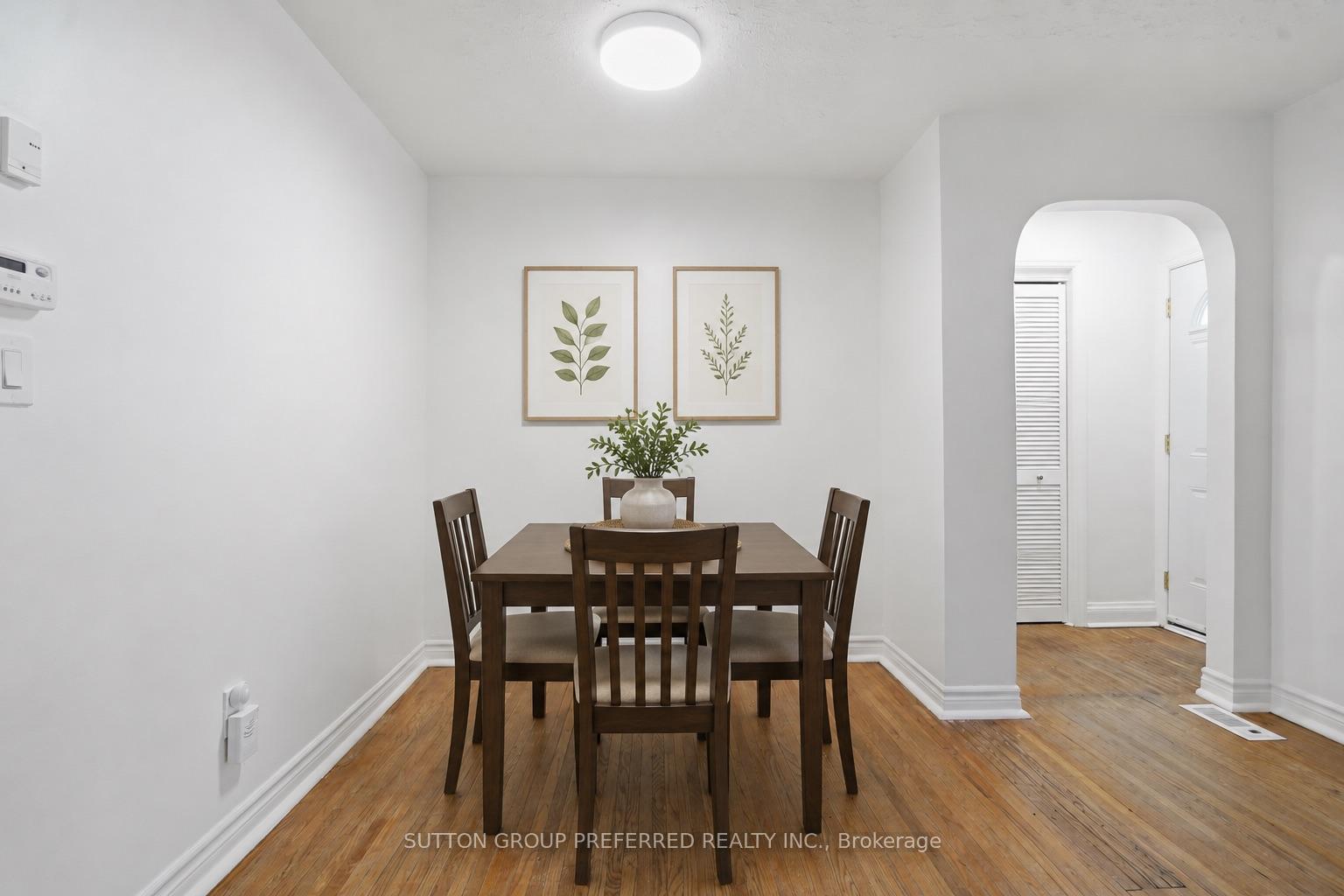 Photo 7 of 385 Avondale Road, London, East H — HOMEH