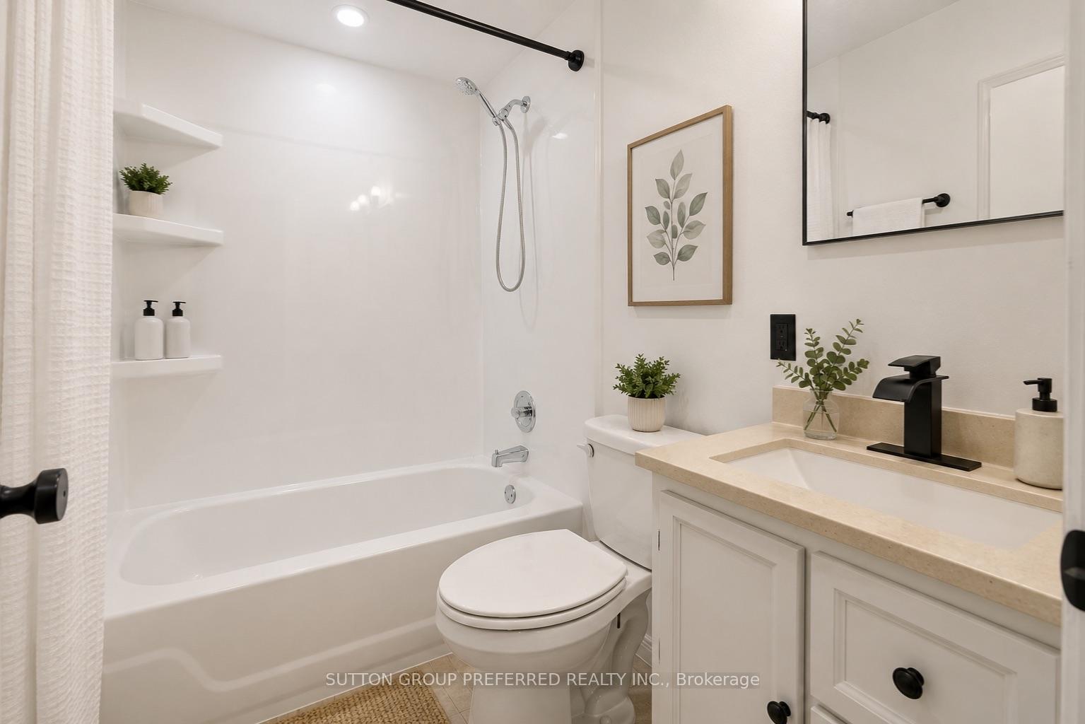 Photo 15 of 385 Avondale Road, London, East H — HOMEH