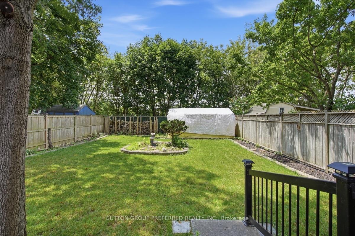 Photo 21 of 385 Avondale Road, London, East H — HOMEH