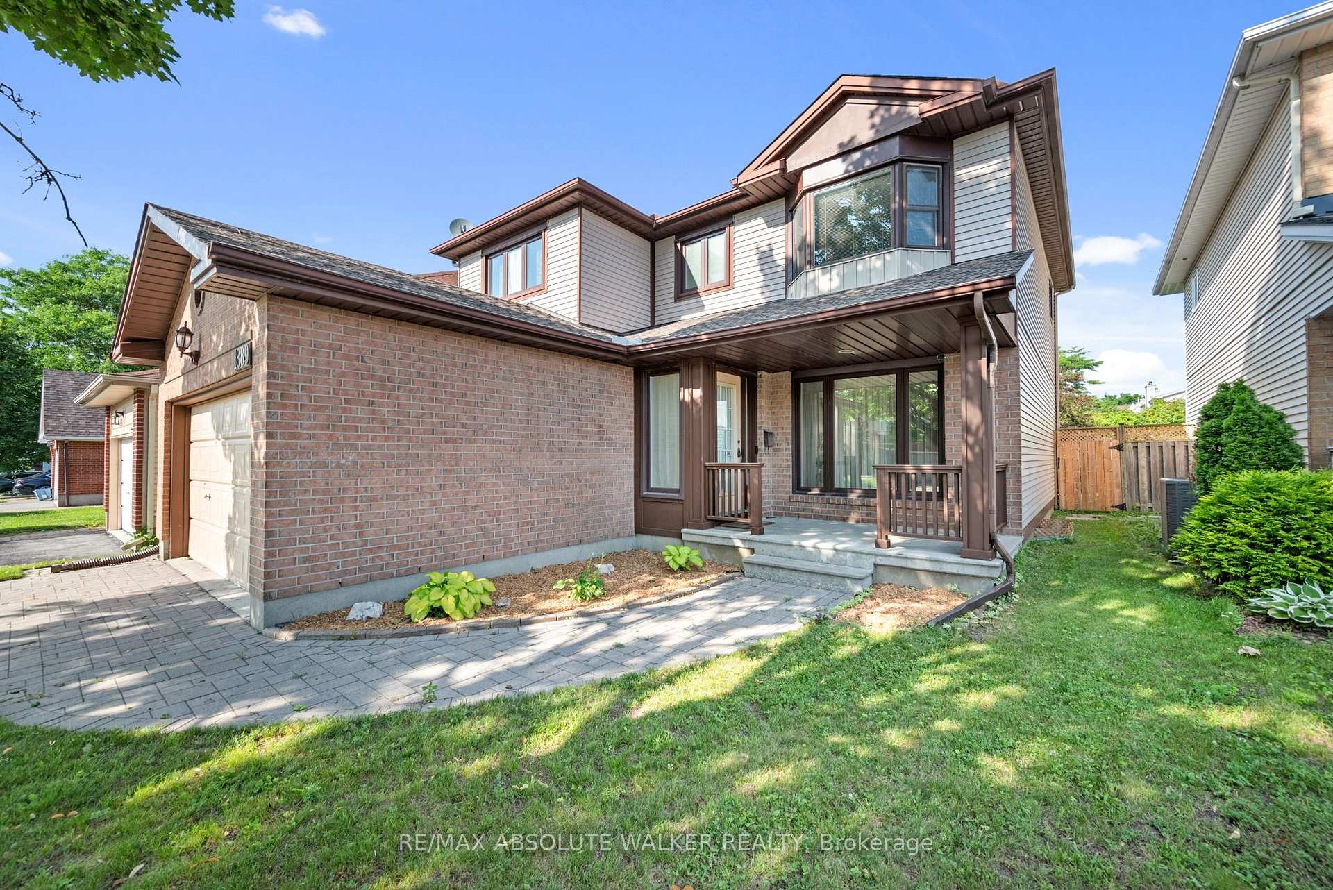 Photo 2 of 1889 Rosewind Court, Ottawa, Chapel Hill — HOMEH