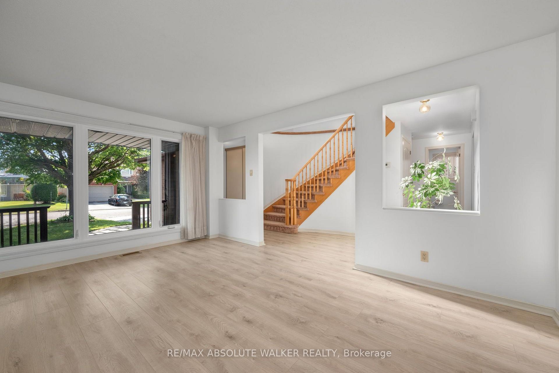 Photo 9 of 1889 Rosewind Court, Ottawa, Chapel Hill — HOMEH