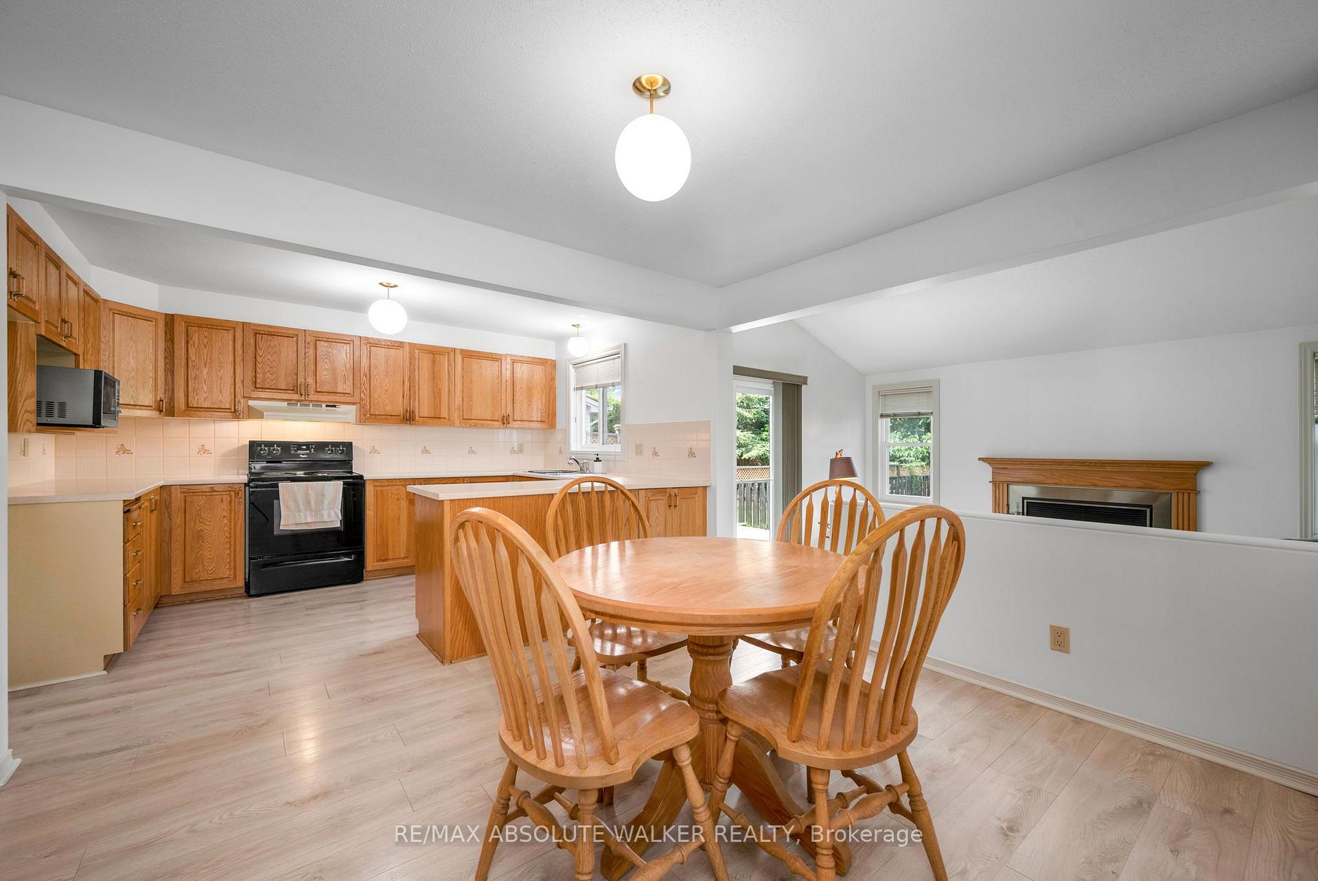 Photo 17 of 1889 Rosewind Court, Ottawa, Chapel Hill — HOMEH