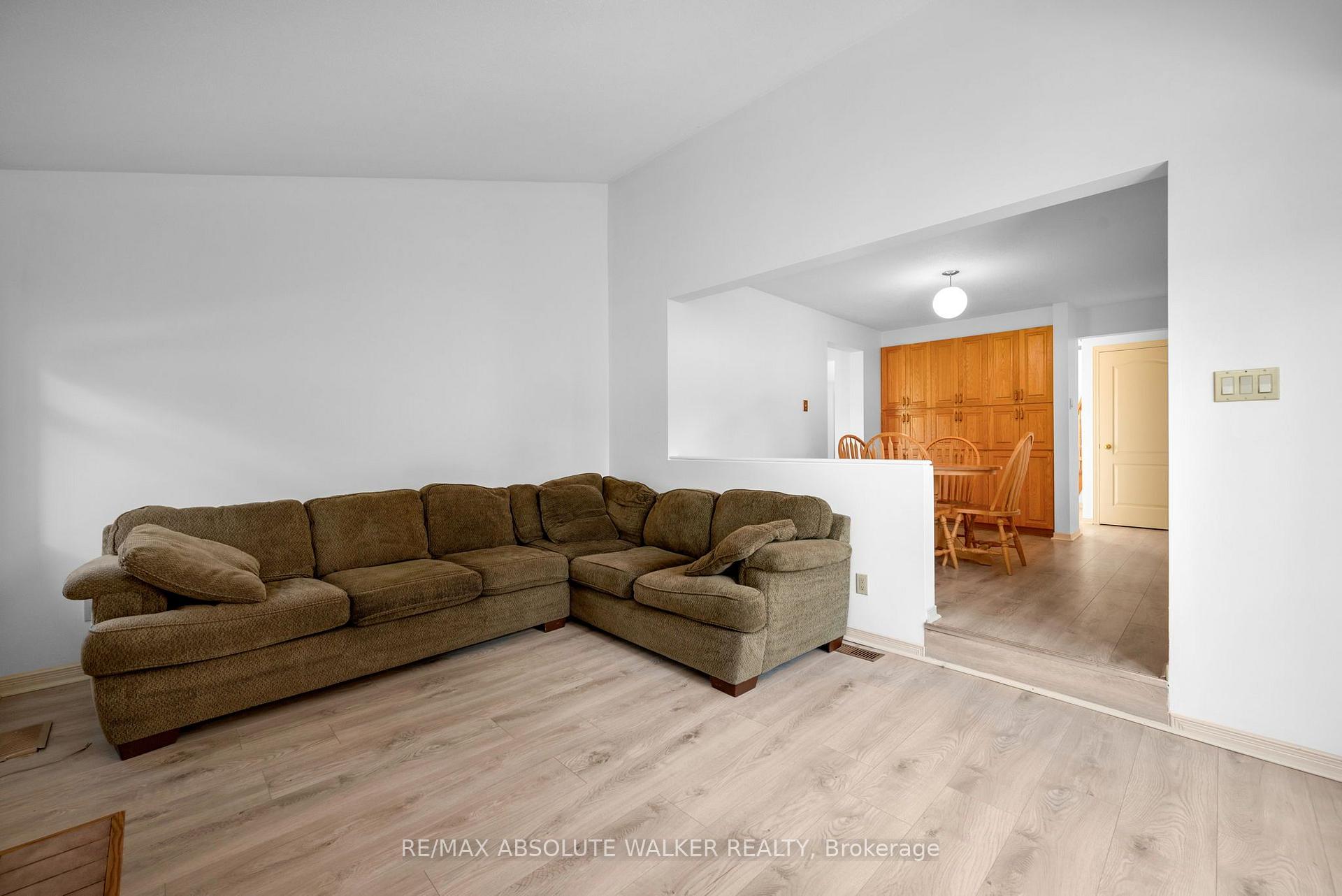 Photo 22 of 1889 Rosewind Court, Ottawa, Chapel Hill — HOMEH