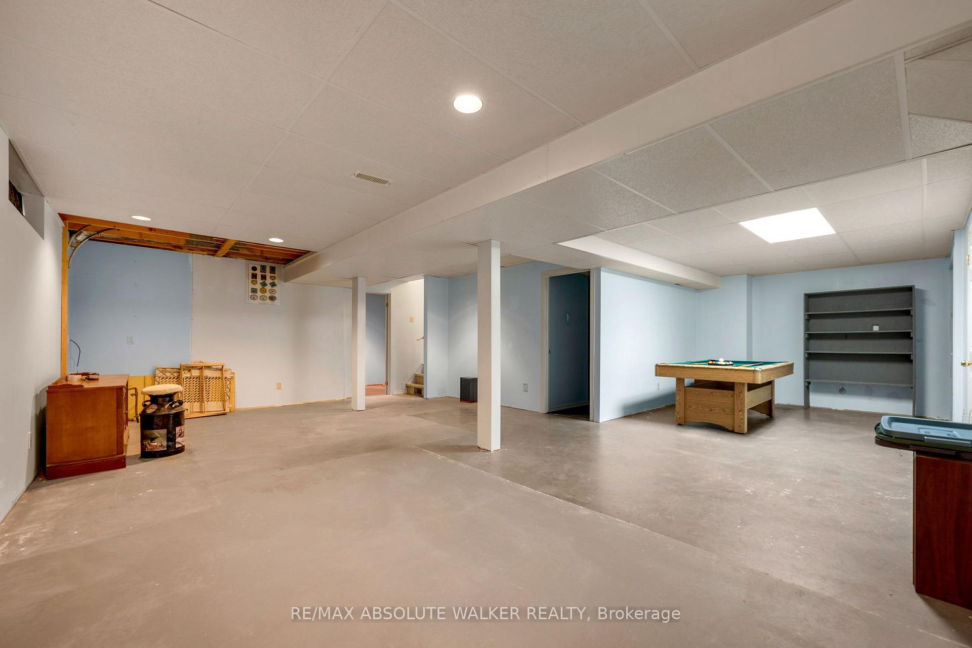 Photo 37 of 1889 Rosewind Court, Ottawa, Chapel Hill — HOMEH