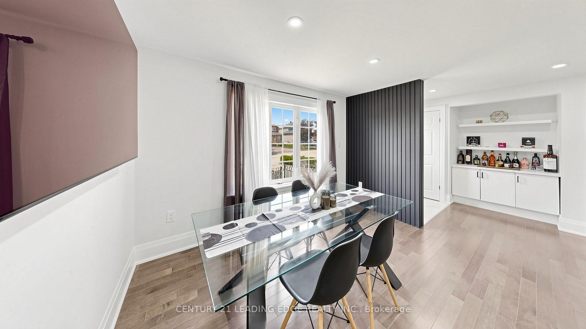 Photo 13 of 11 Lougheed Road, Barrie, Holly — HOMEH