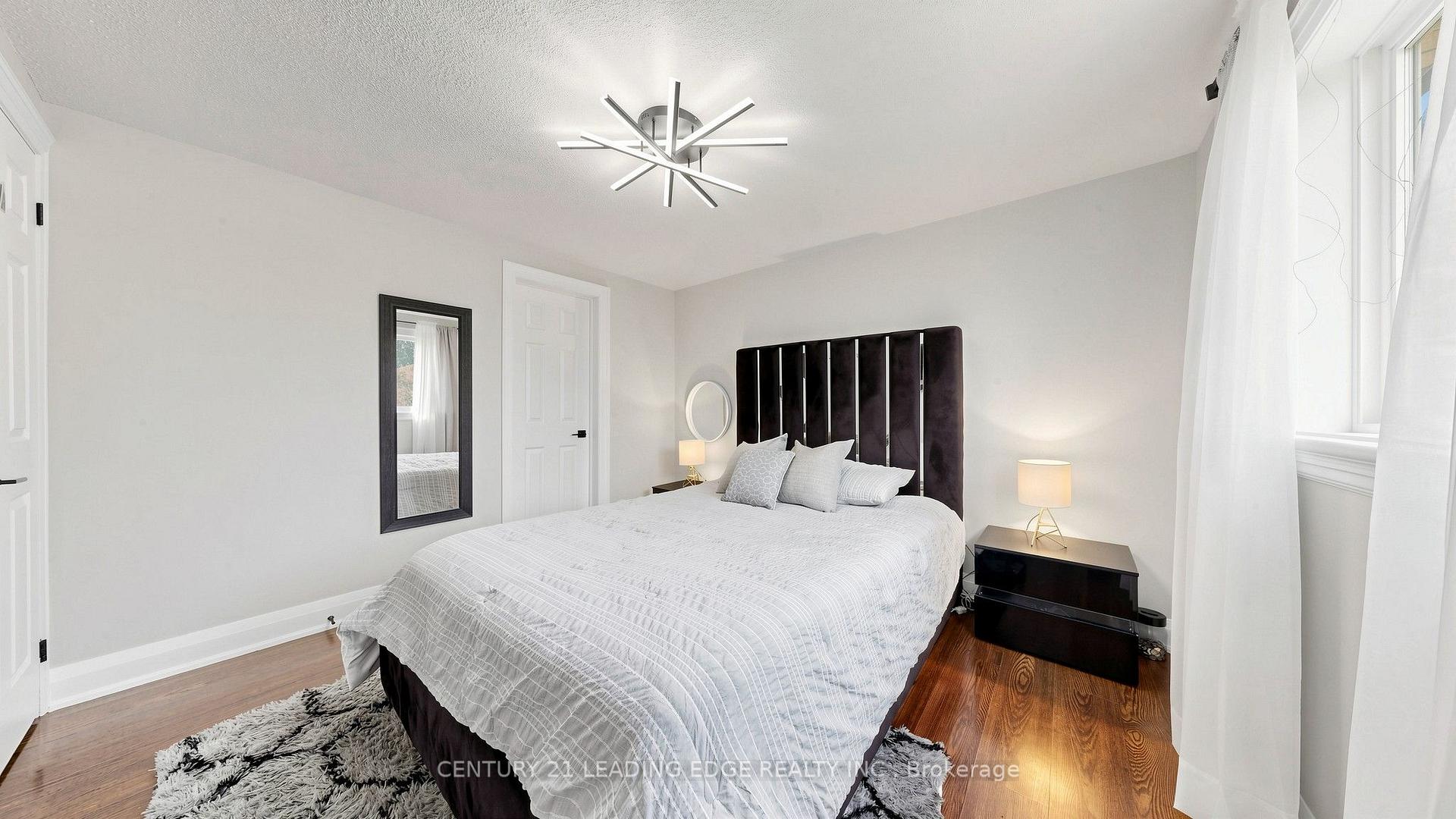 Photo 27 of 11 Lougheed Road, Barrie, Holly — HOMEH