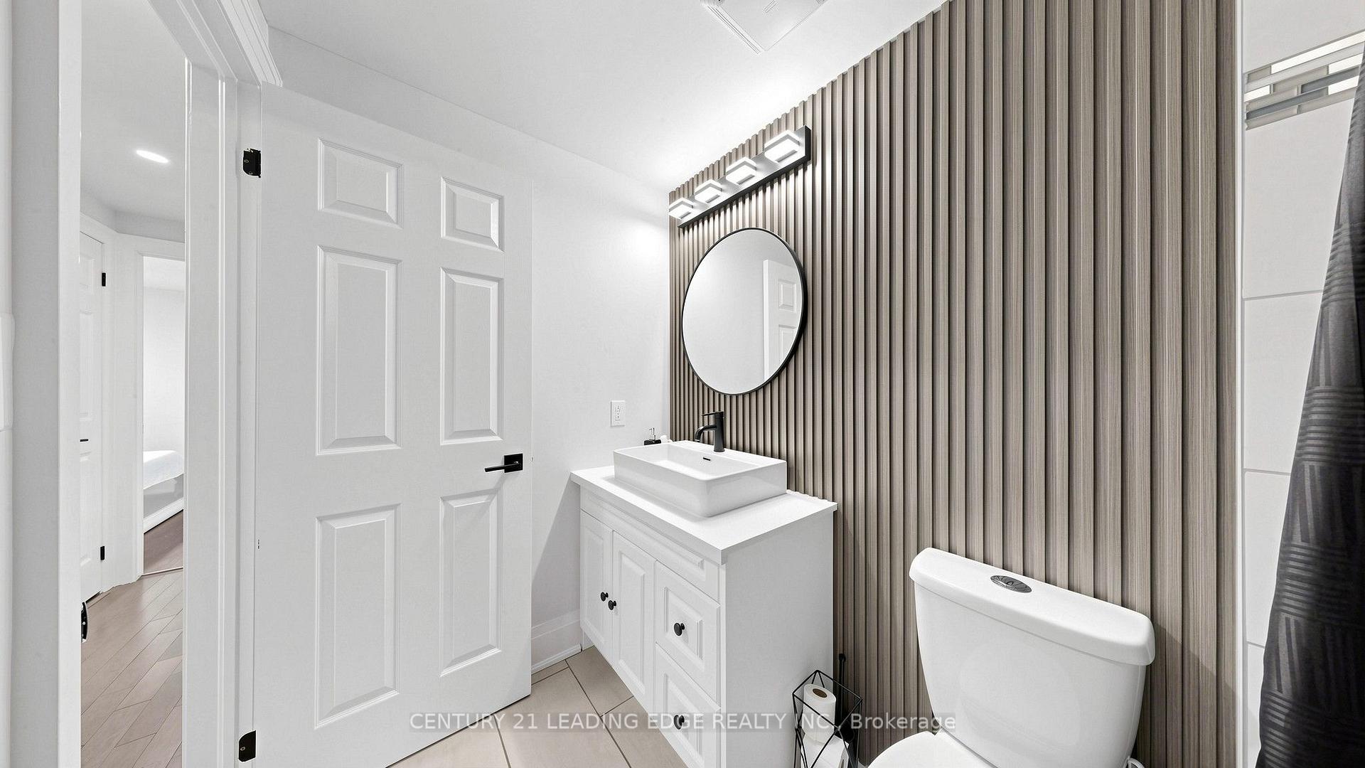 Photo 35 of 11 Lougheed Road, Barrie, Holly — HOMEH