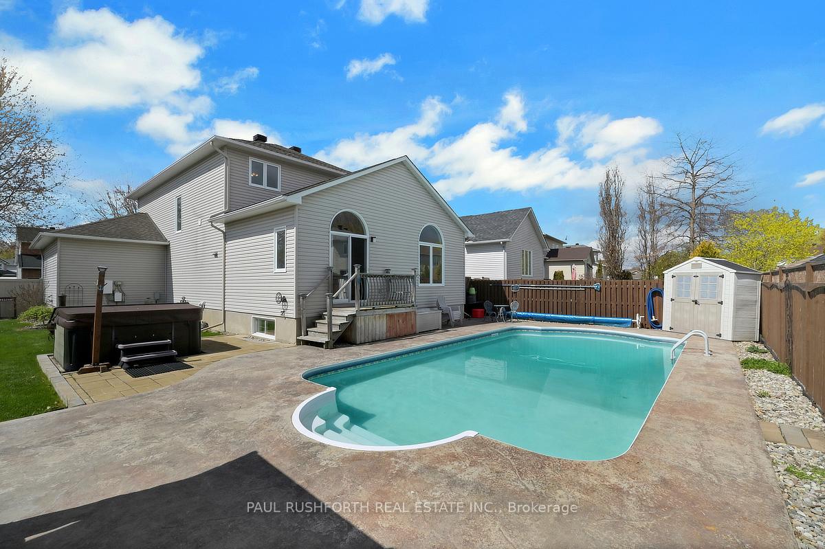 Photo 40 of 356 Centenaire Street, Russell, Embrun — HOMEH