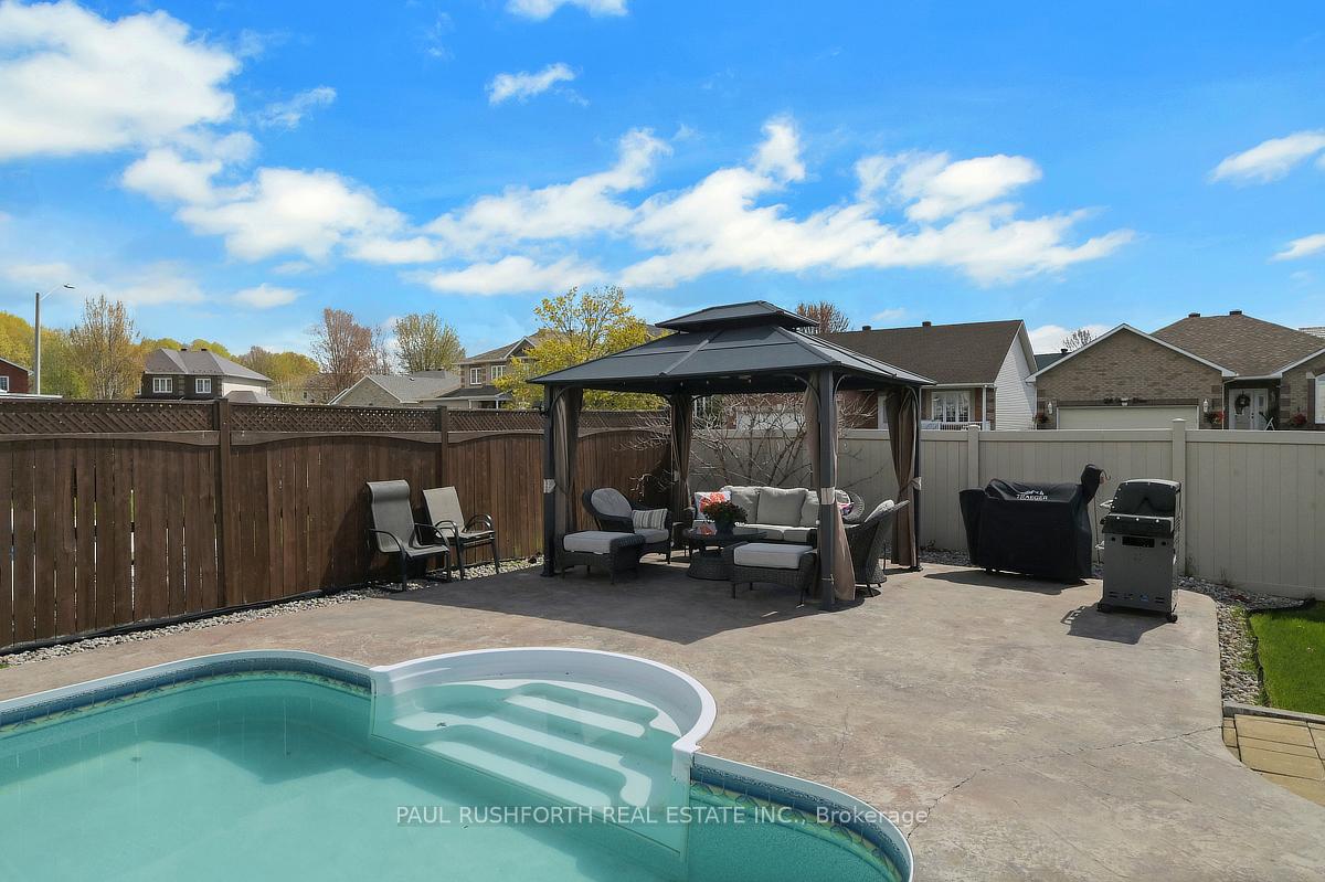 Photo 41 of 356 Centenaire Street, Russell, Embrun — HOMEH