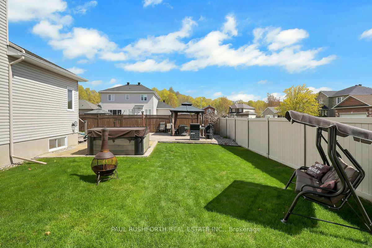 Photo 44 of 356 Centenaire Street, Russell, Embrun — HOMEH