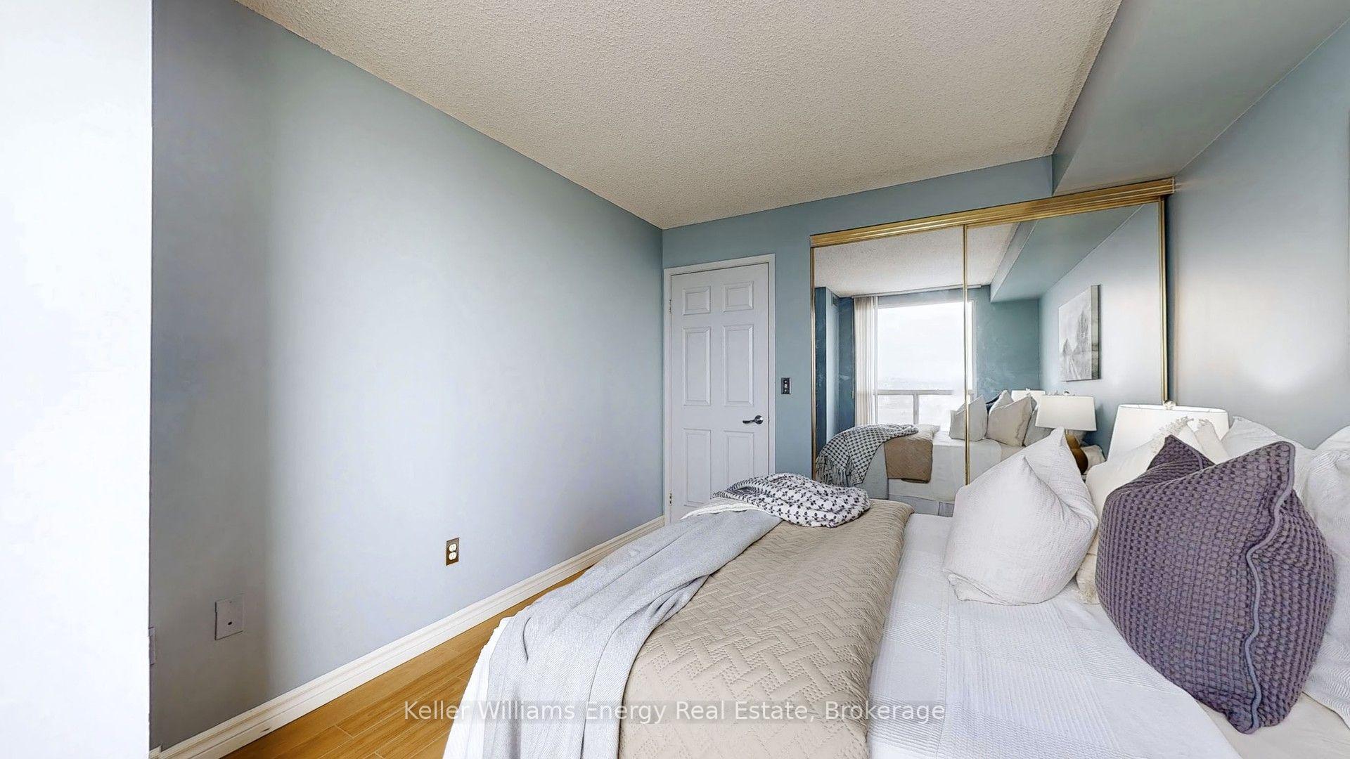 Photo 9 of Unit 1512, 7 Concorde Place, North York, Banbury-Don Mills — HOMEH