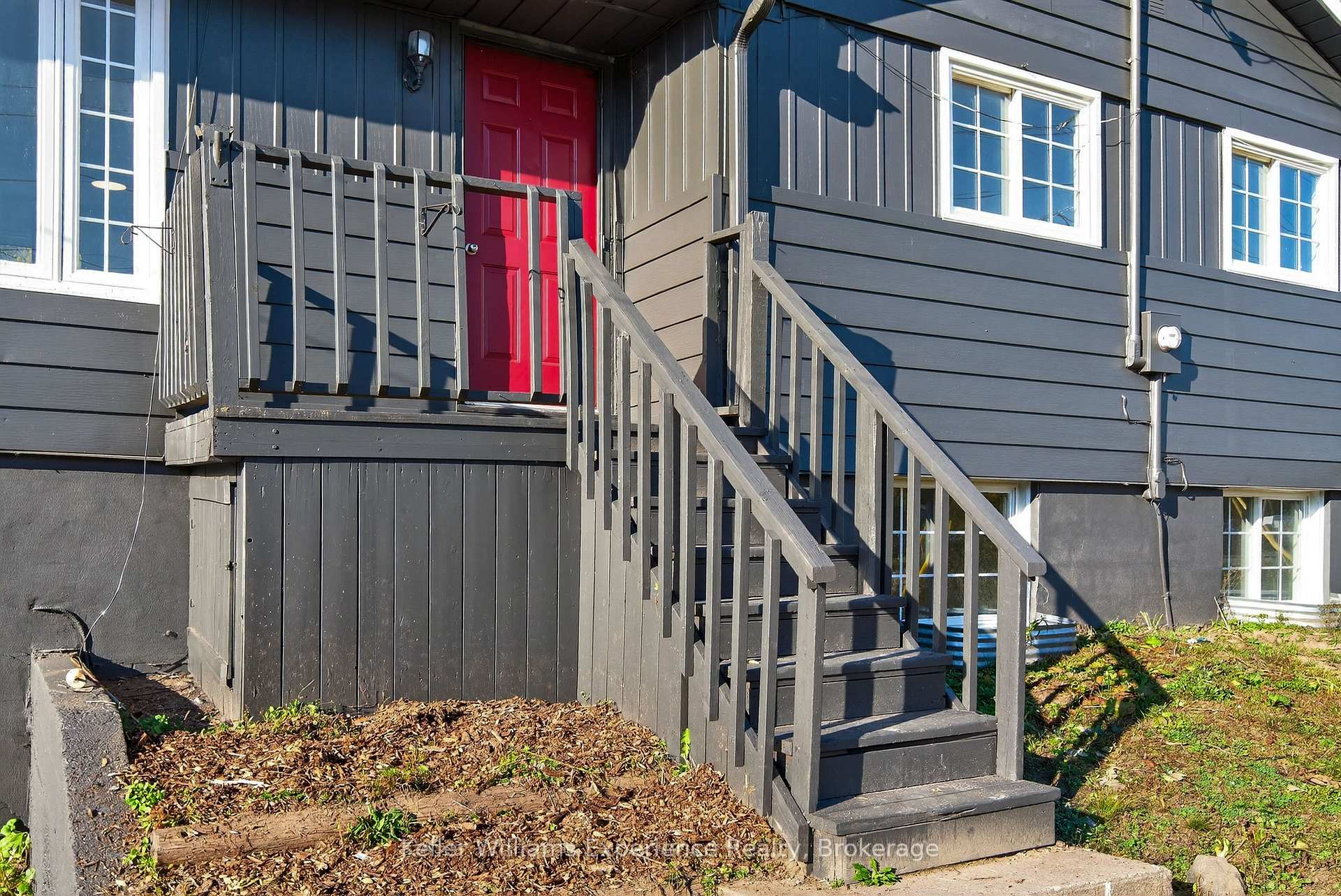 Photo 3 of 556 Champlain Road, Tiny, Rural Tiny — HOMEH