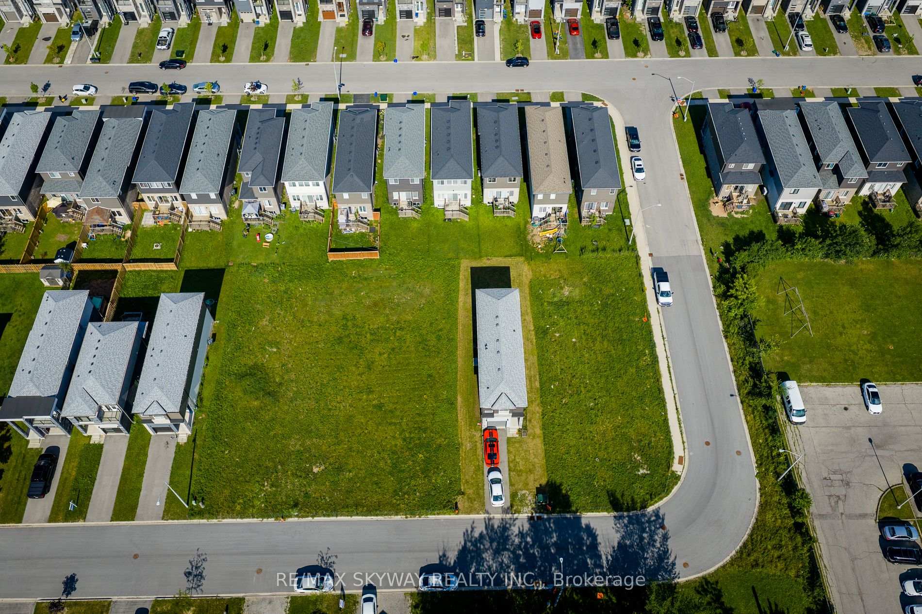 Photo 3 of 201 Iva Street, Welland, Lincoln/Crowland — HOMEH